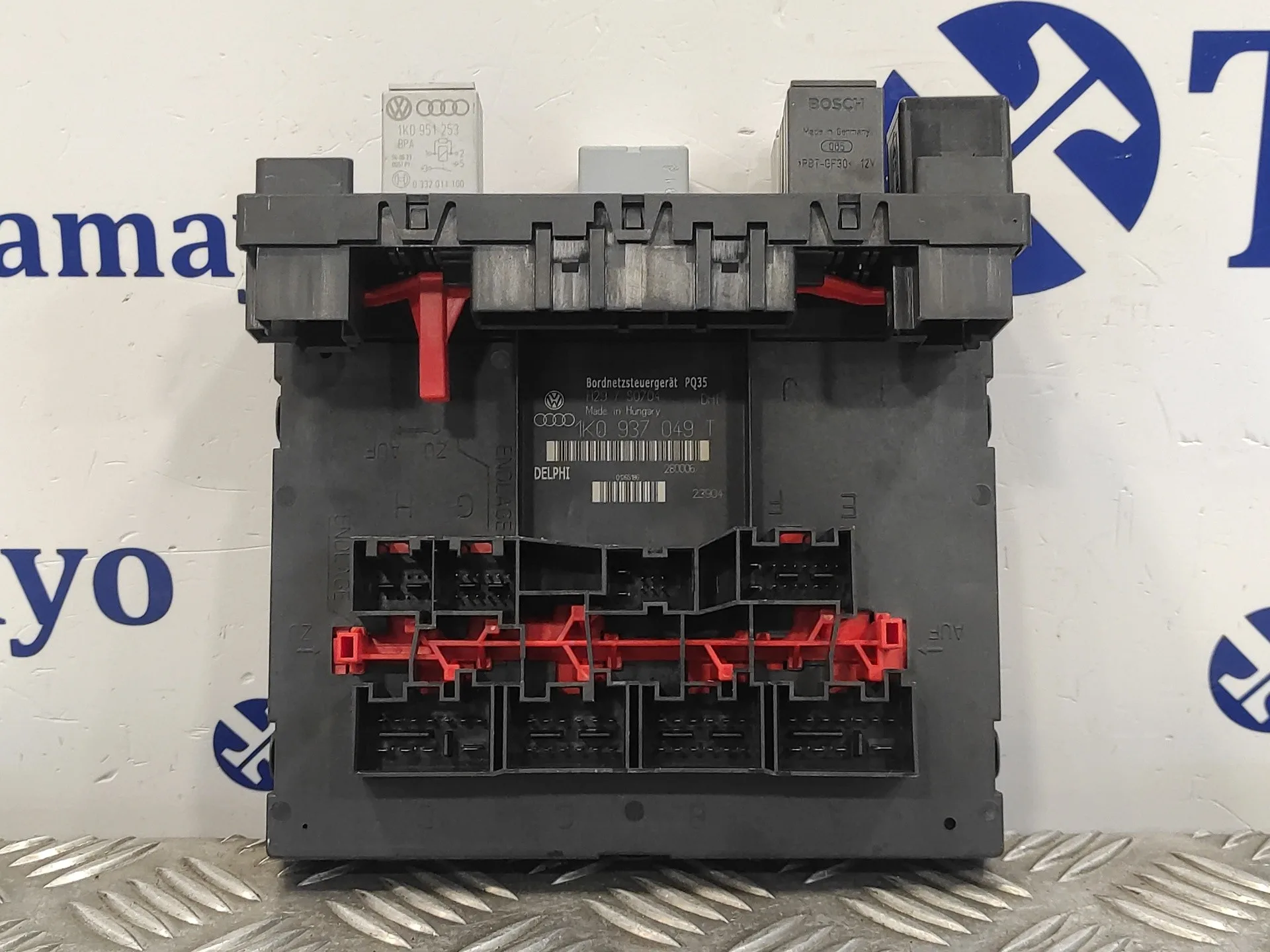 Caja Reles / Fusibles para Volkswagen Golf V Berlina (1K1)
