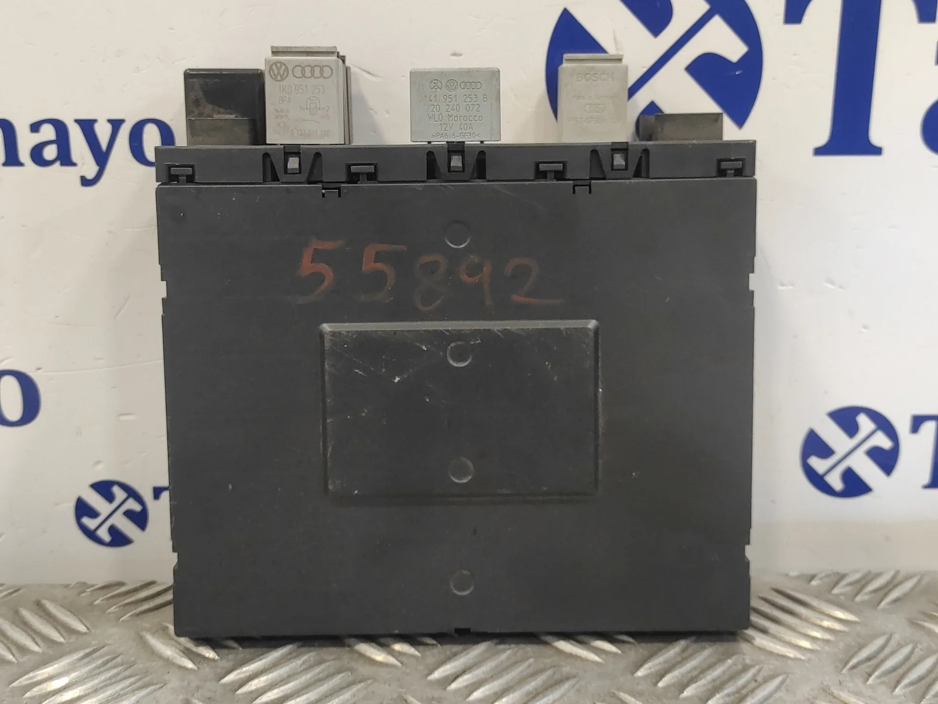 Caja Reles / Fusibles para Volkswagen Golf V Berlina (1K1)