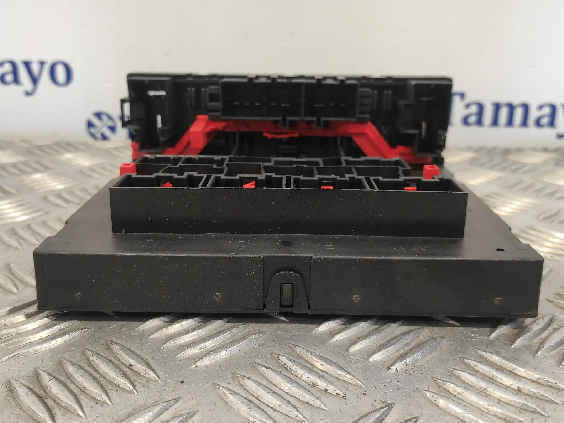 Caja Reles / Fusibles para Volkswagen Golf V Berlina (1K1)