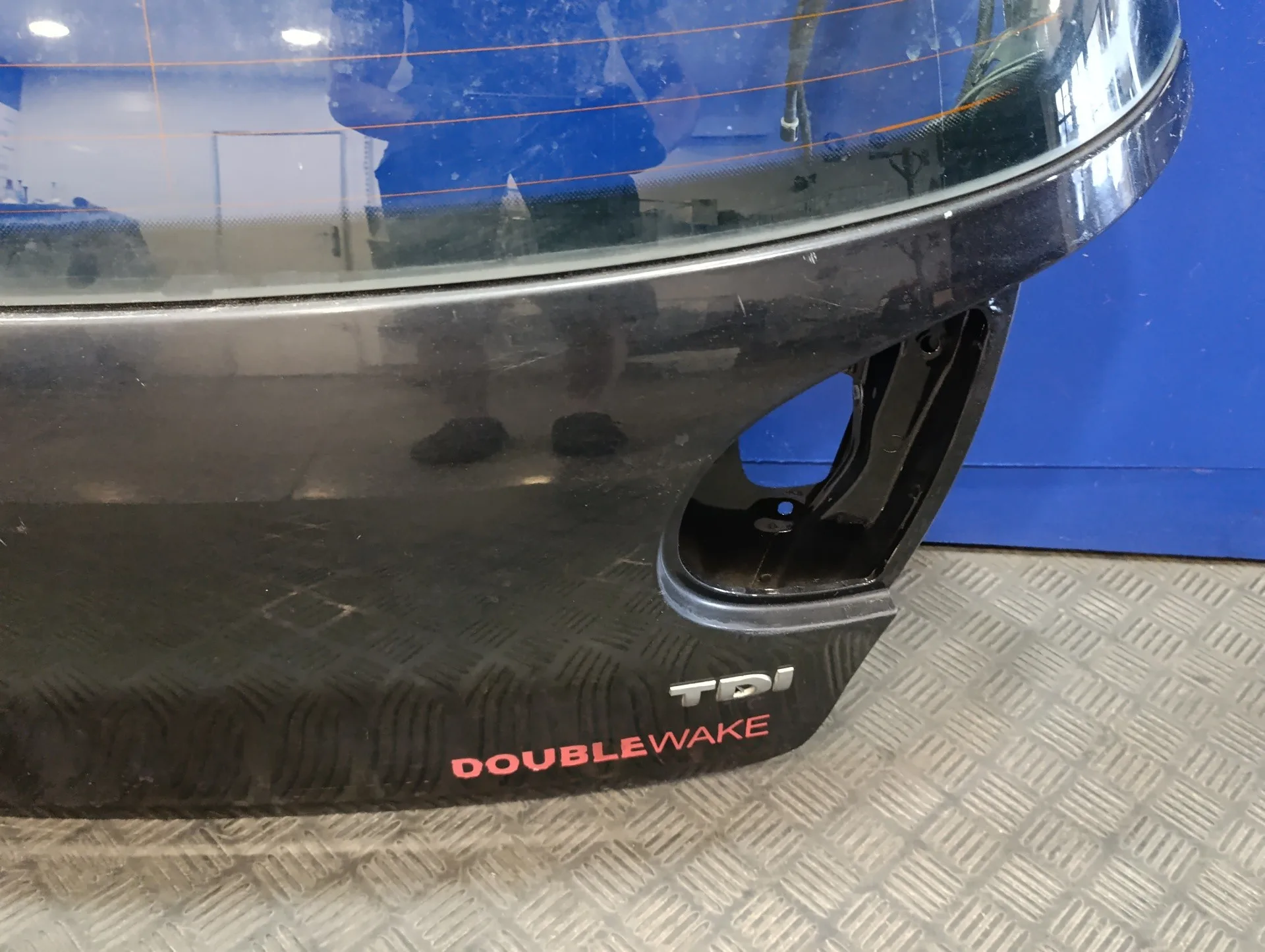 Porton Trasero para Volkswagen Golf V Berlina (1K1)