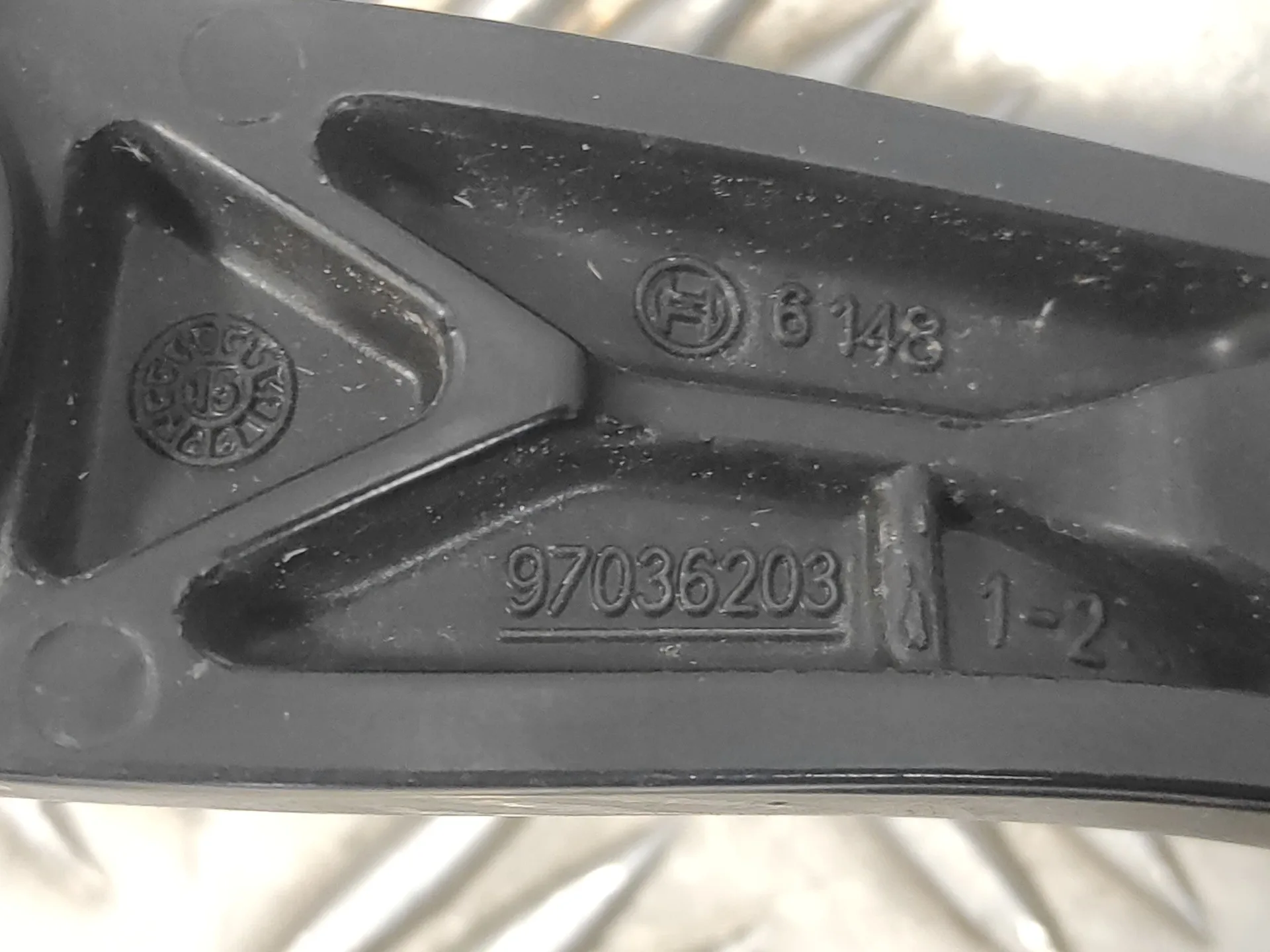 Brazo Limpia Delantero Derecho para Peugeot 308