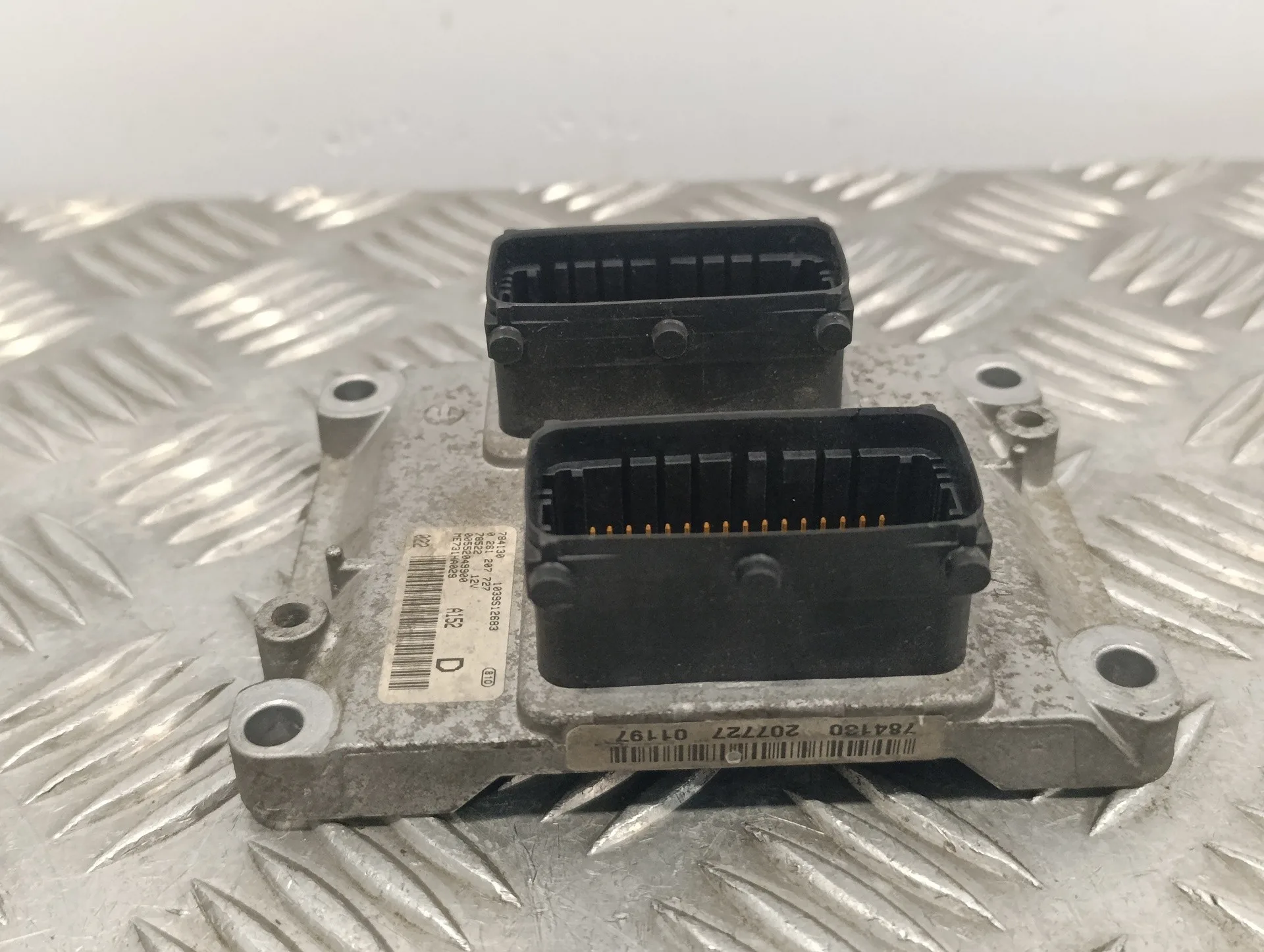 Centralita Motor Uce para Alfa Romeo 147 (190)