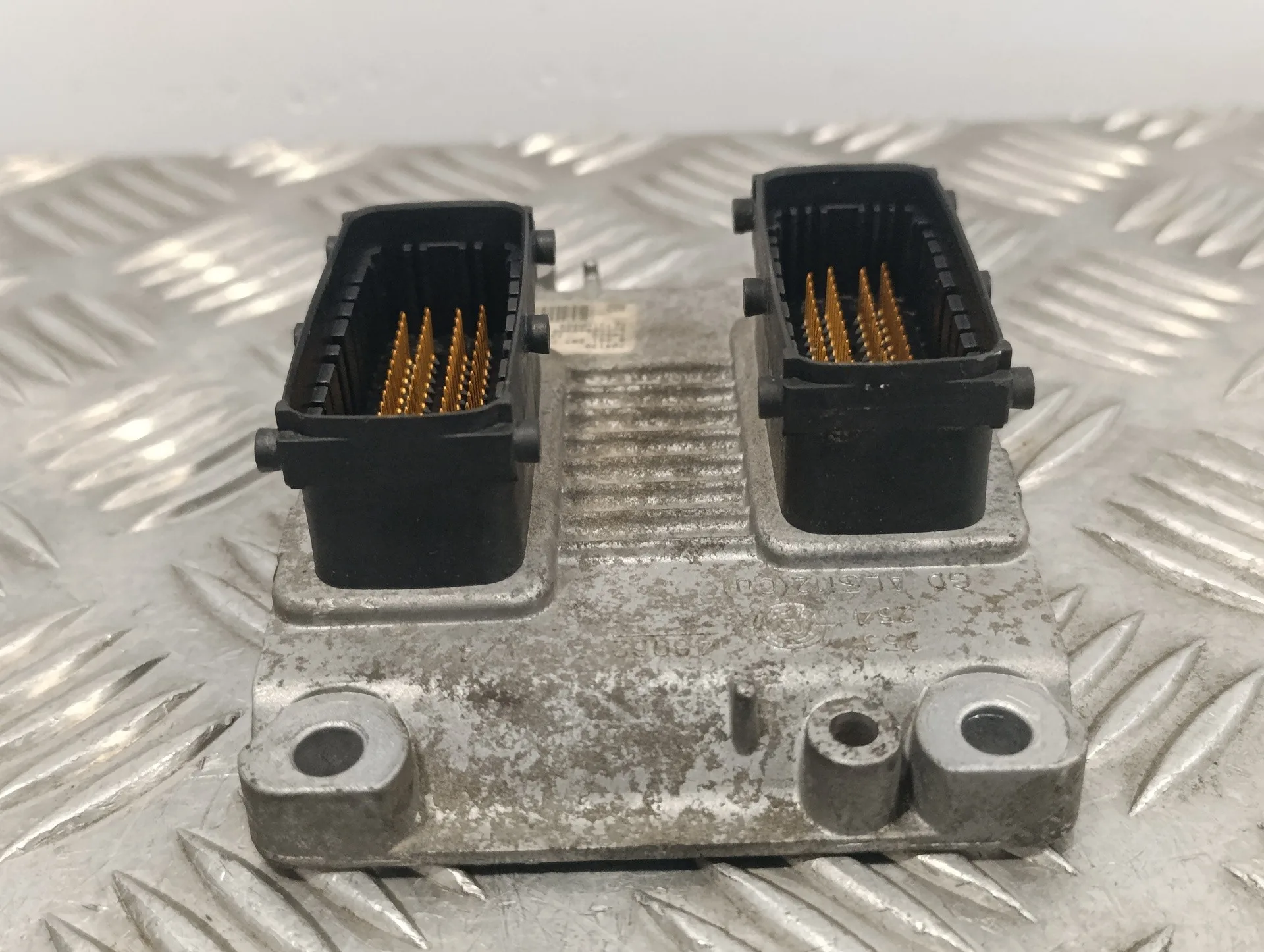 Centralita Motor Uce para Alfa Romeo 147 (190)