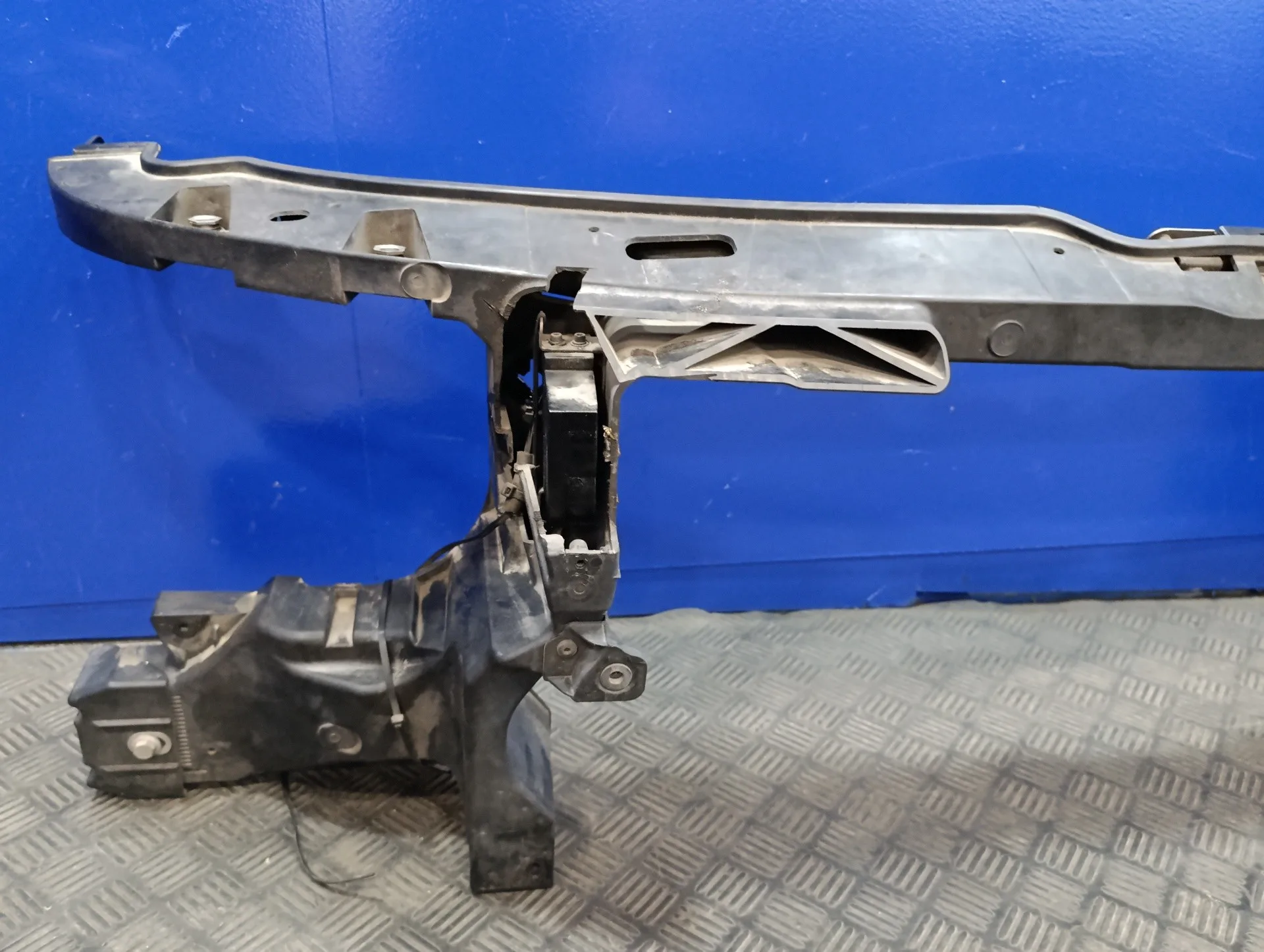 Panel Frontal para Volkswagen T5 Transporter (7E)