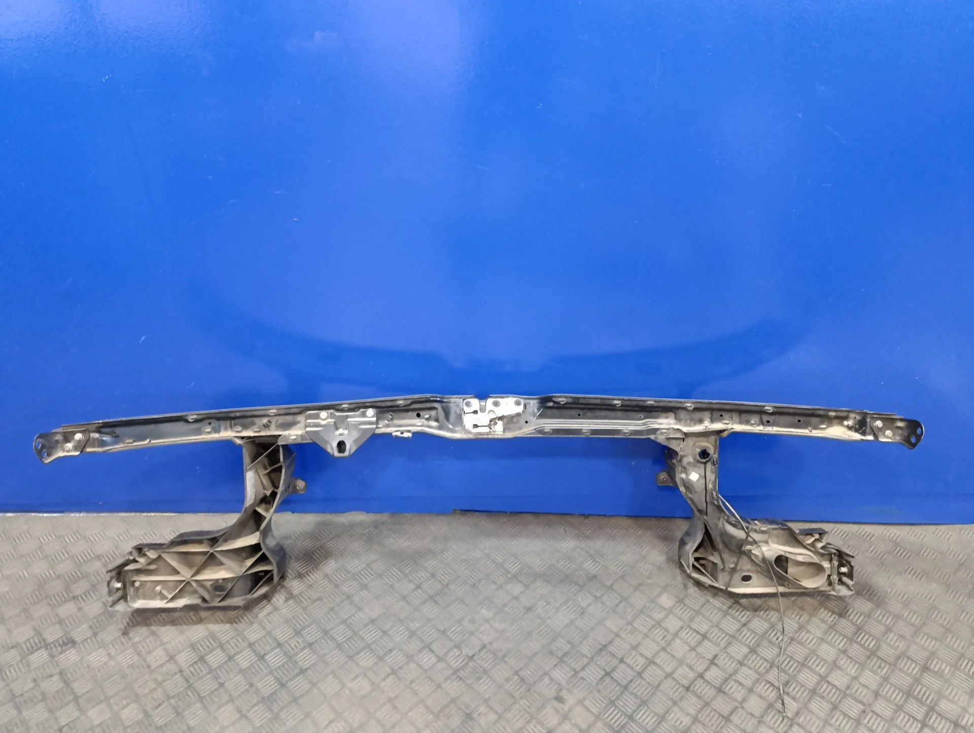 Panel Frontal para Volkswagen T5 Transporter (7E)