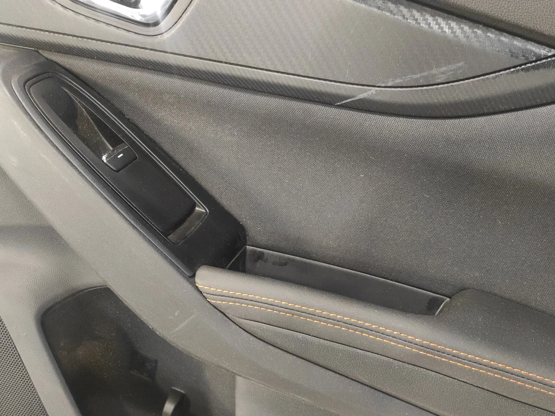 Guarnecido Puerta Trasera Derecha para Subaru Xv (G5)