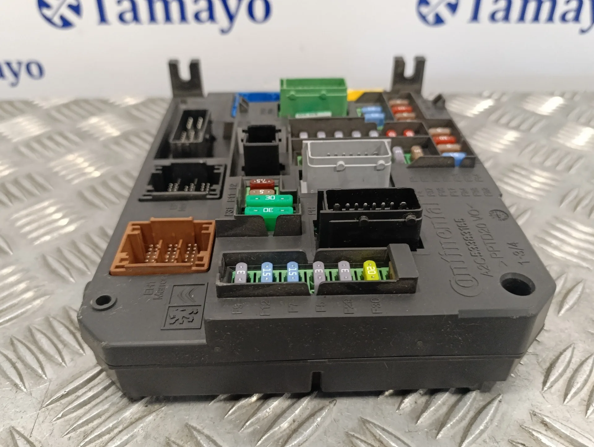 Caja Reles / Fusibles para Peugeot 308