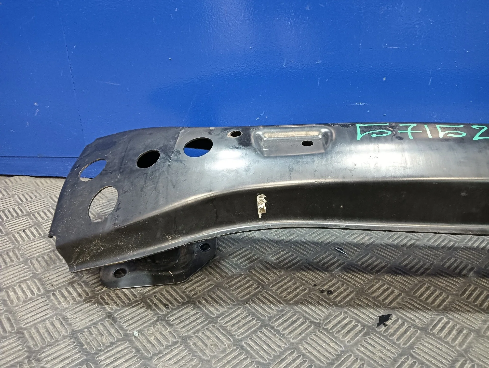 Refuerzo Paragolpes Delantero para Volkswagen T5 Transporter (7E)