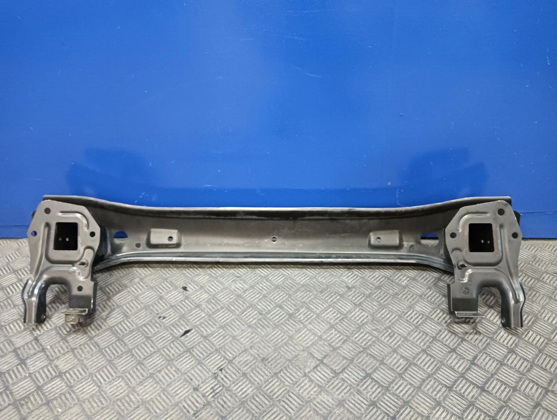 Refuerzo Paragolpes Delantero para Volkswagen T5 Transporter (7E)