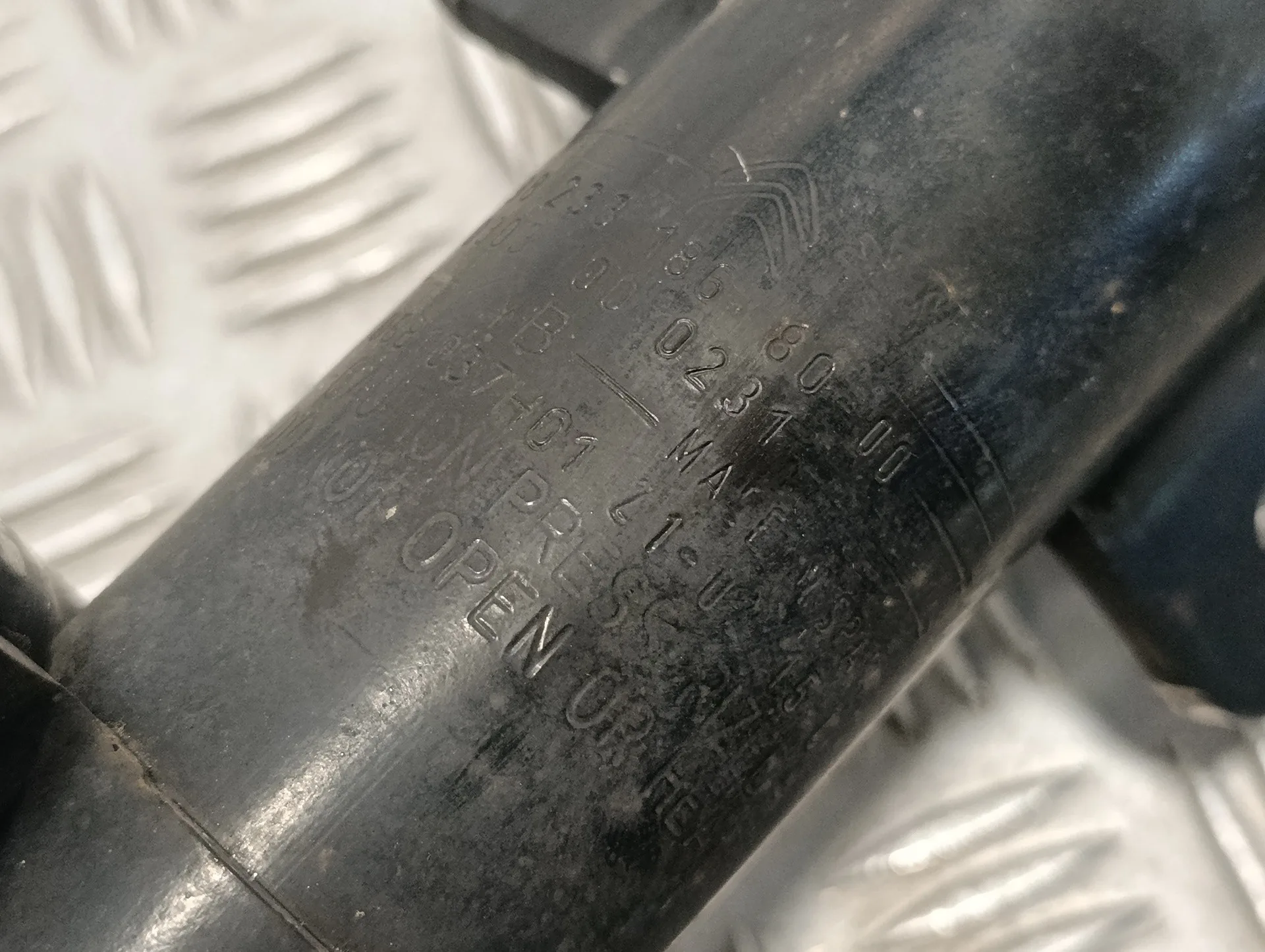 Amortiguador Delantero Izquierdo para Peugeot 308