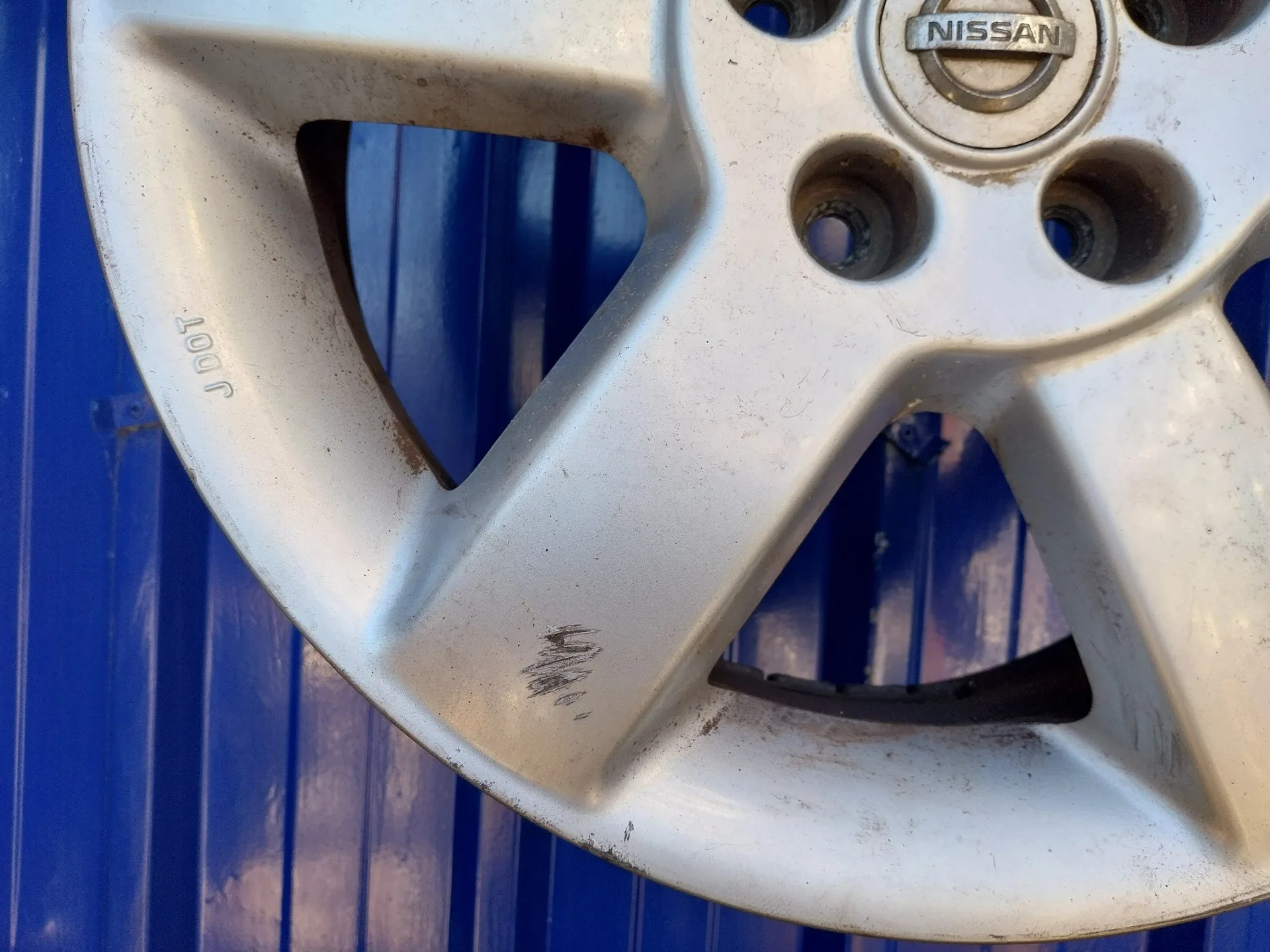 Llanta para Nissan X-Trail (T30)