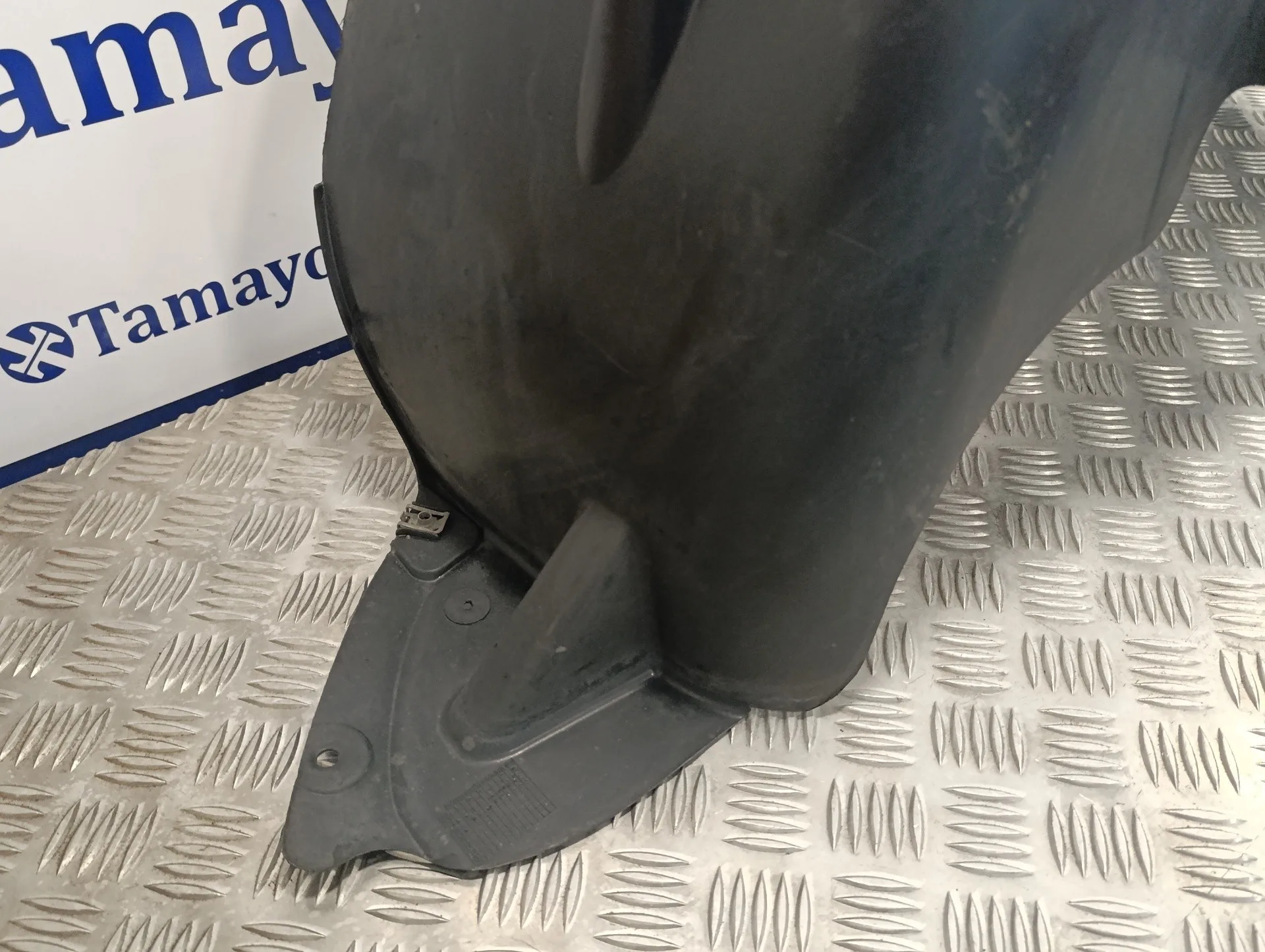 Plastico Paso Rueda Trasero Izquierdo para Peugeot 308