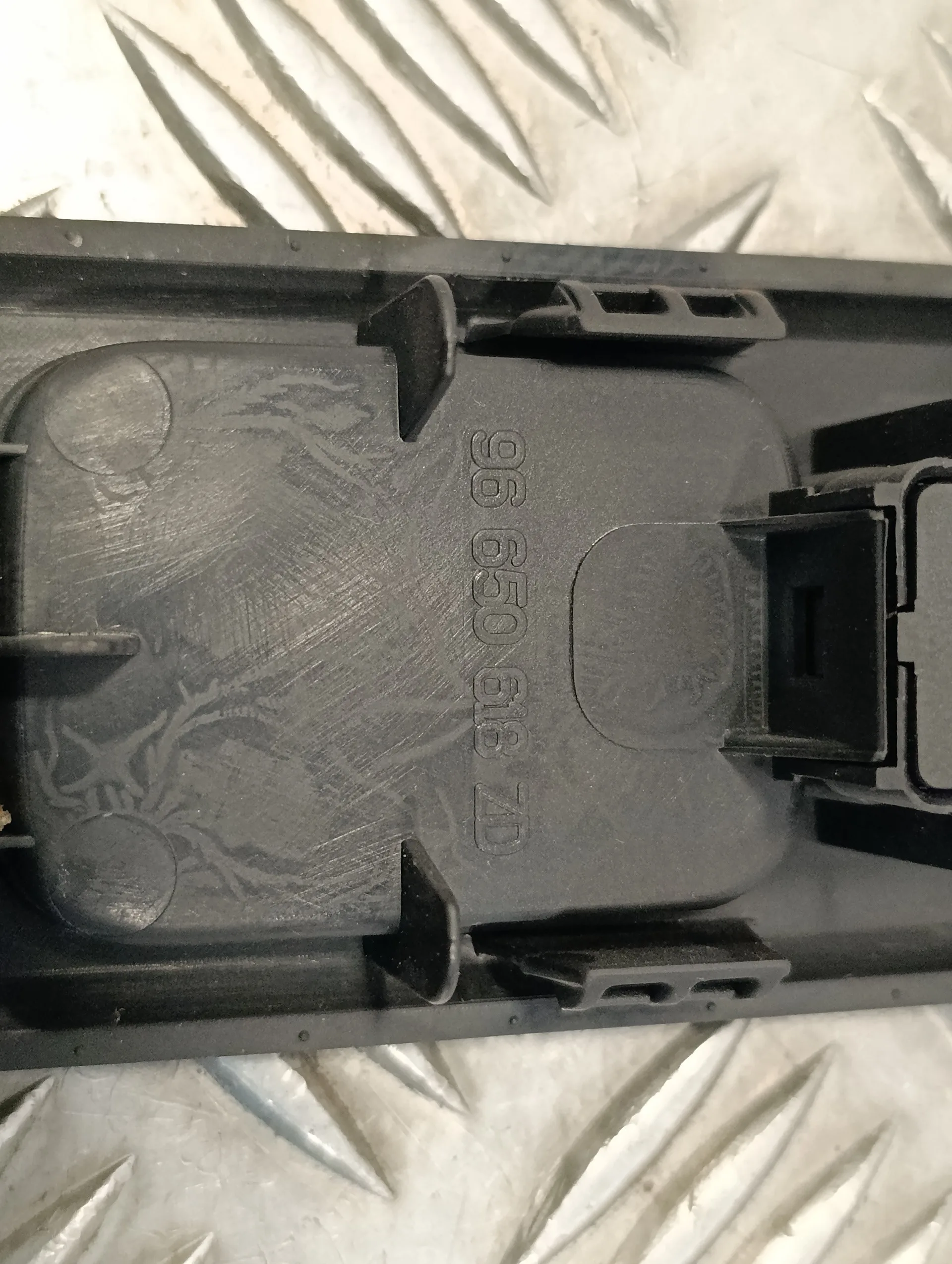 Mando Elevalunas Delantero Derecho para Peugeot 3008