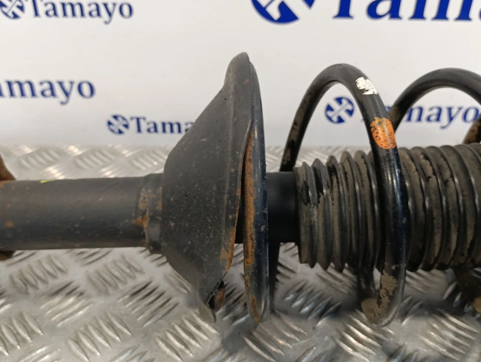 Amortiguador Delantero Izquierdo para Subaru Legacy Berl./Familiar B12 (Be/Bh)