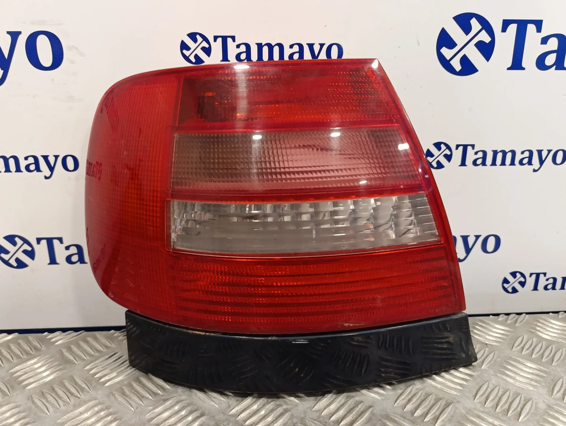 Piloto Trasero Izquierdo para Audi A4 Berlina (B5)