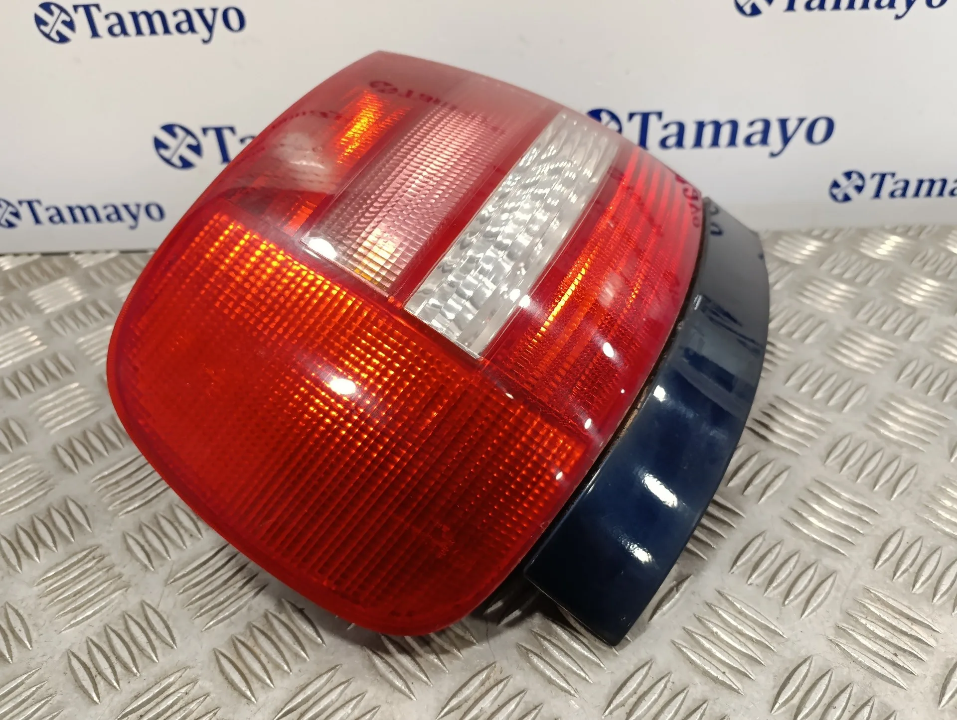 Piloto Trasero Izquierdo para Audi A4 Berlina (B5)