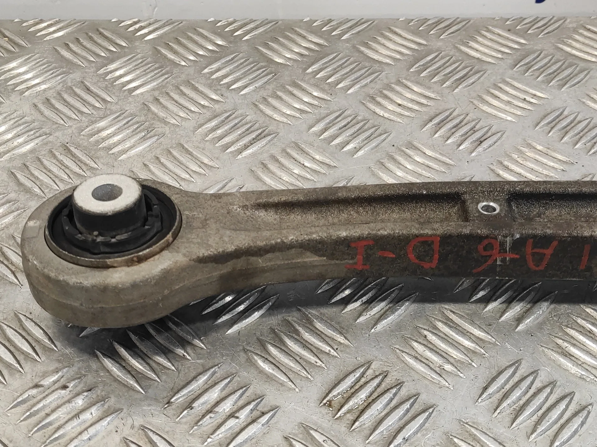 Brazo Suspension Inferior Delantero Izquierdo para Audi A6 Berlina (4F2)