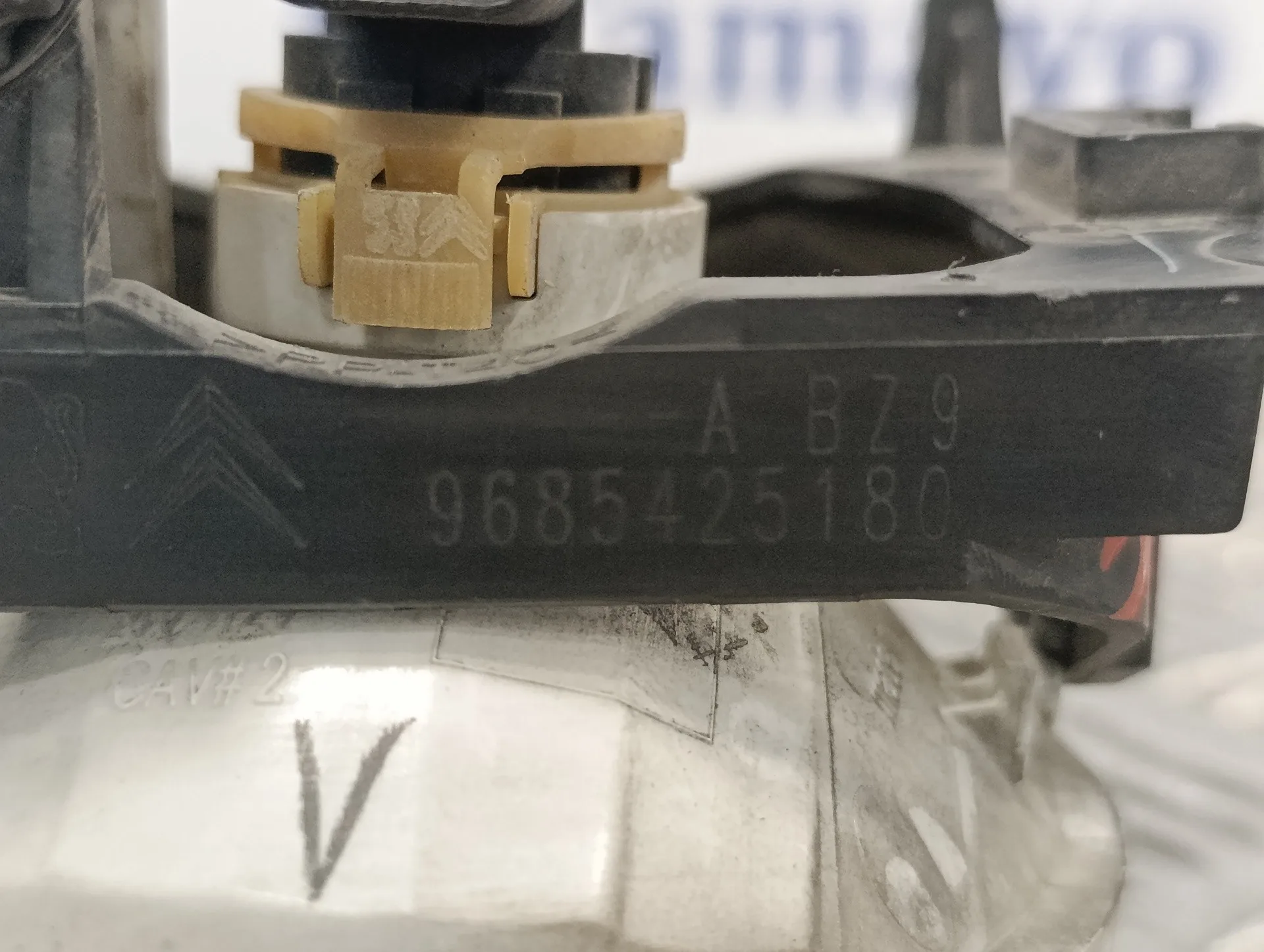 Faro Antiniebla Derecho para Peugeot 3008
