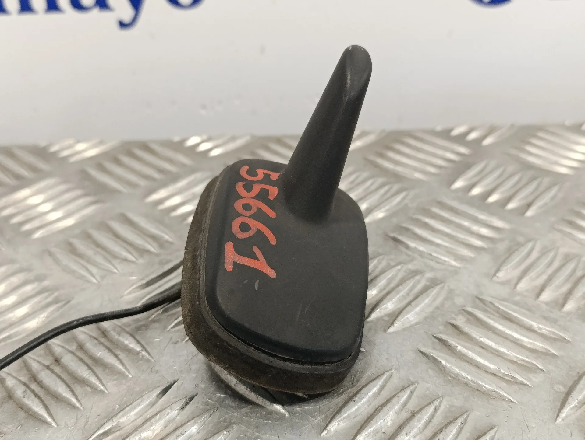 Antena para Volkswagen Golf V Berlina (1K1)