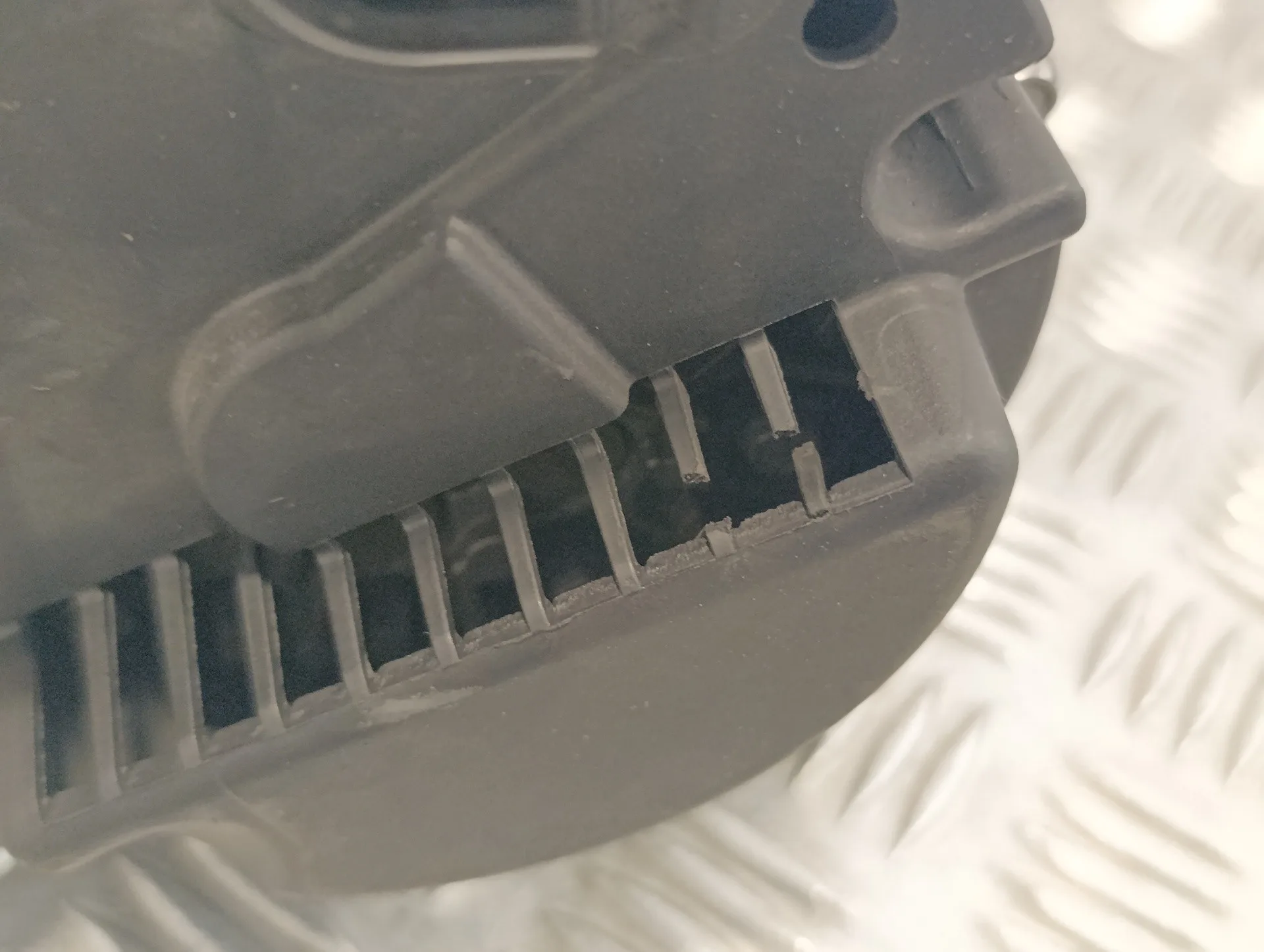 Alternador para Skoda Fabia (5J2 )