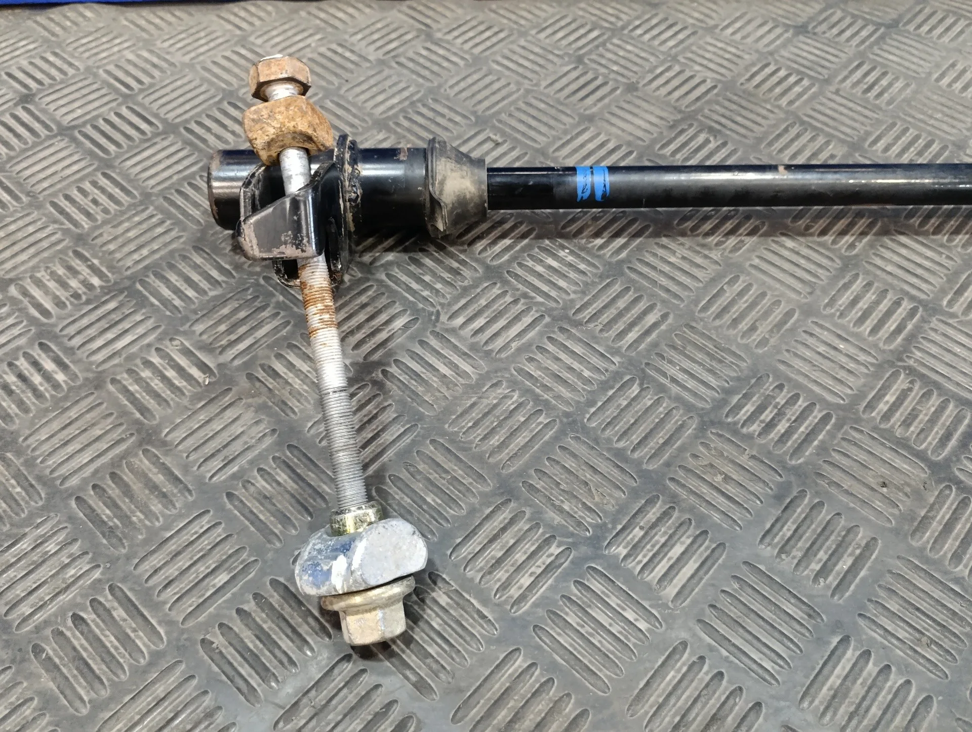 Barra Torsion para Toyota Hilux