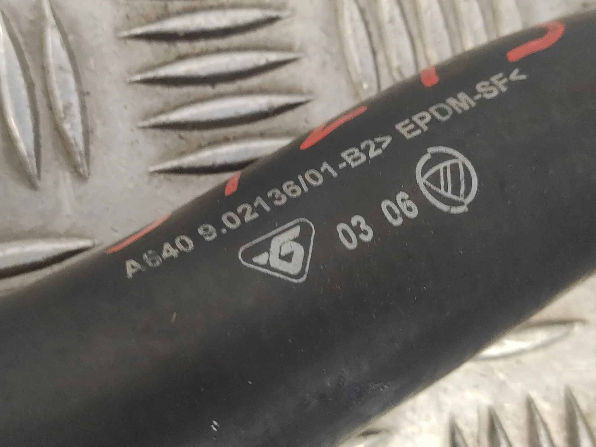 Tubo para Fiat Ducato Caja Cerrada 33, Techo Elevado (06.2006)