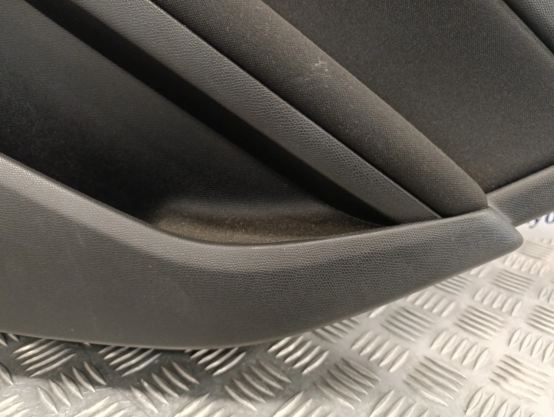 Guarnecido Puerta Trasera Derecha para Peugeot 308