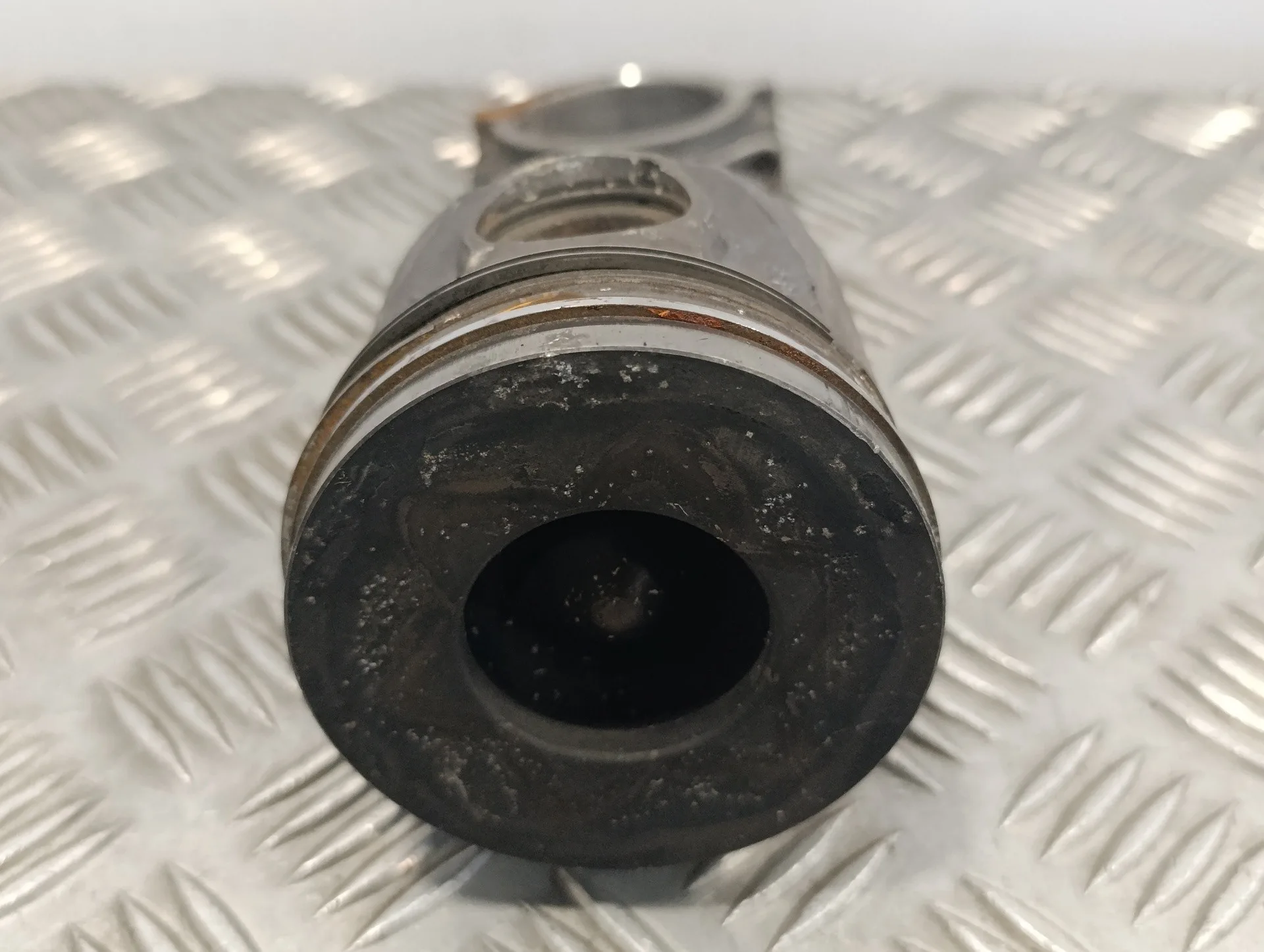 Piston para Ford Transit Caja Cerrada, Media (Fy) (2000 =>)