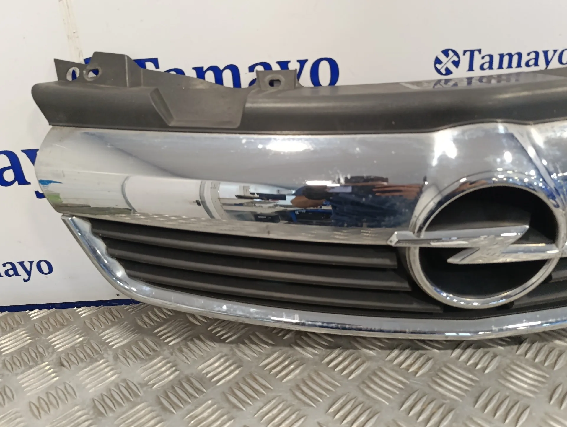 Rejilla Delantera para Opel Zafira B