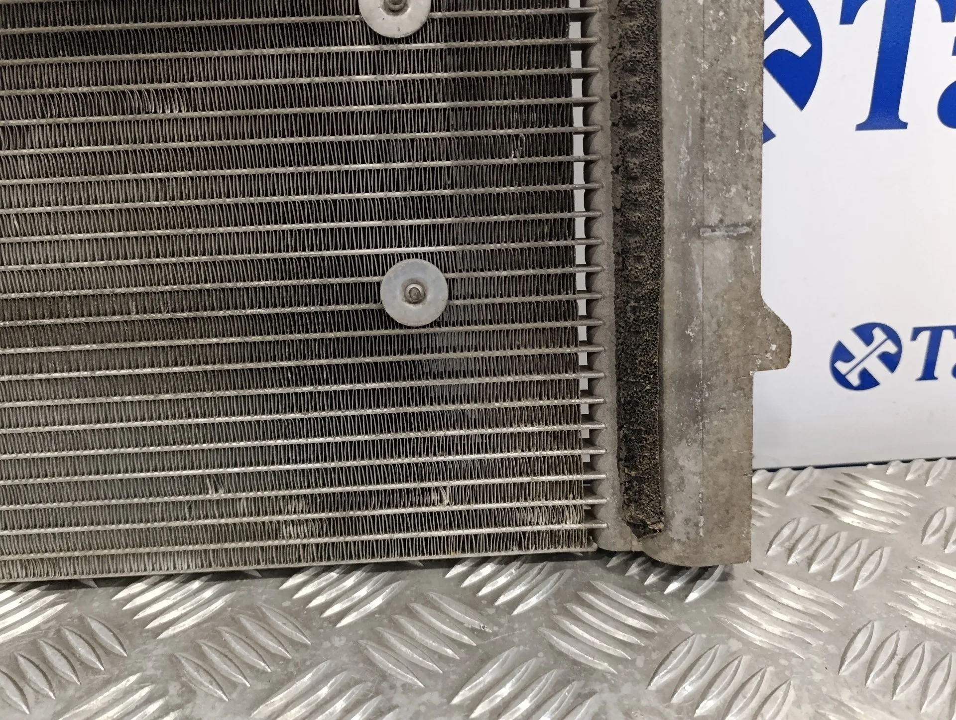 Condensador / Radiador Aire Acondicionado para Volkswagen Touareg (7L6)