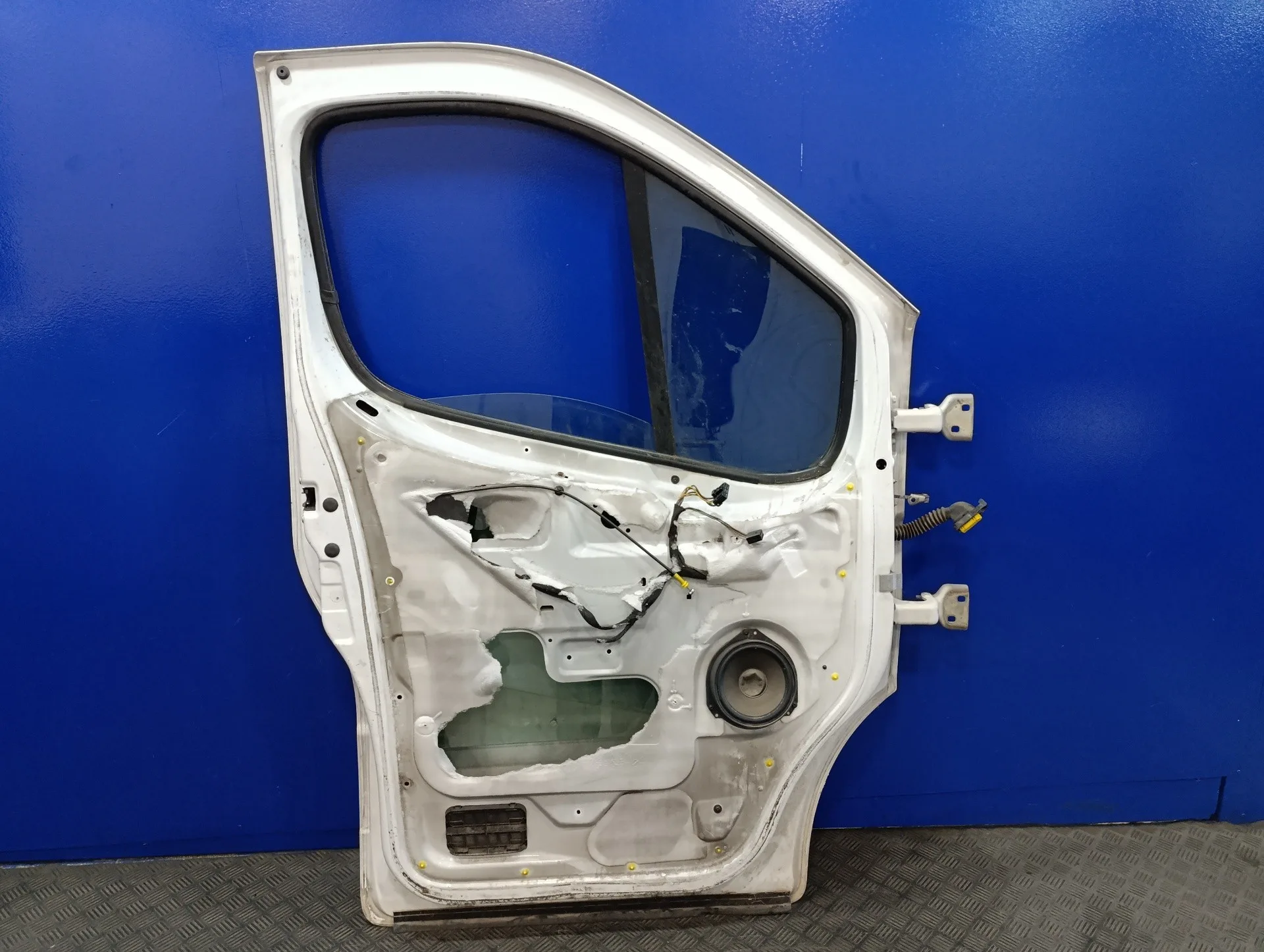 Puerta Delantera Izquierda para Renault Trafic Caja Cerrada (Ab 4.01)