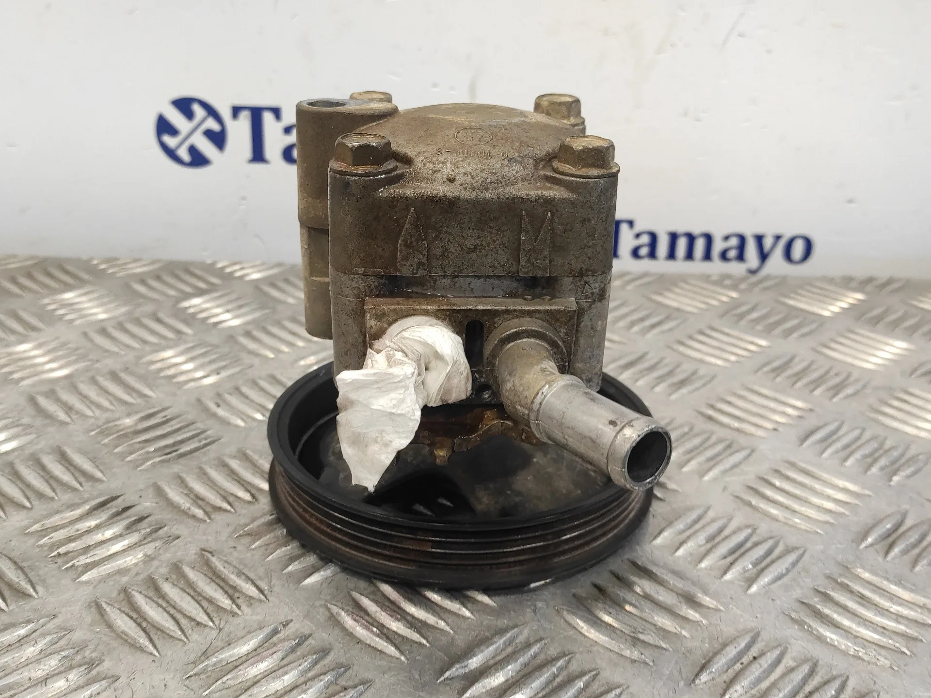 Bomba Direccion para Nissan Almera (N16/E)