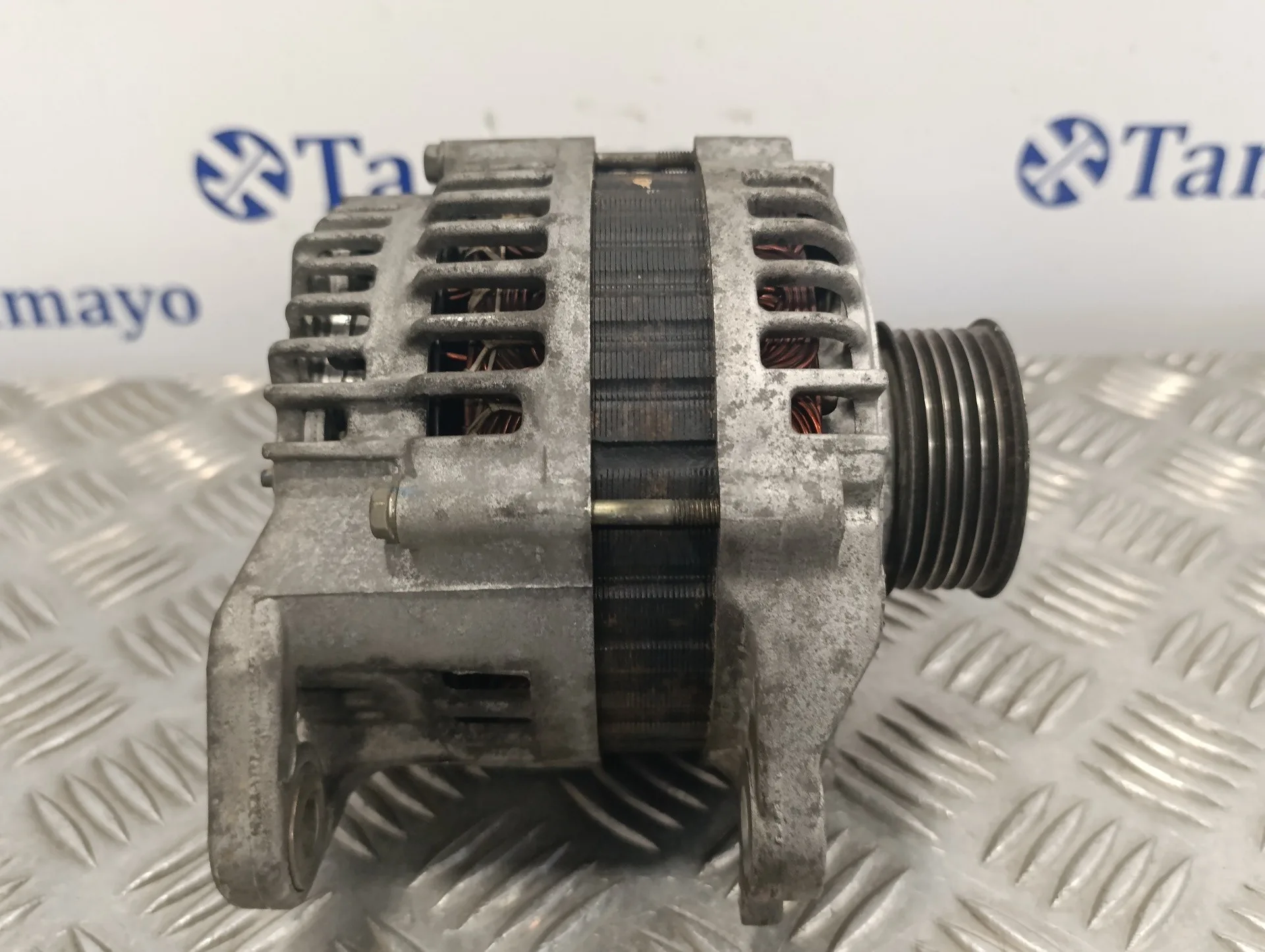 Alternador para Nissan Almera (N16/E)