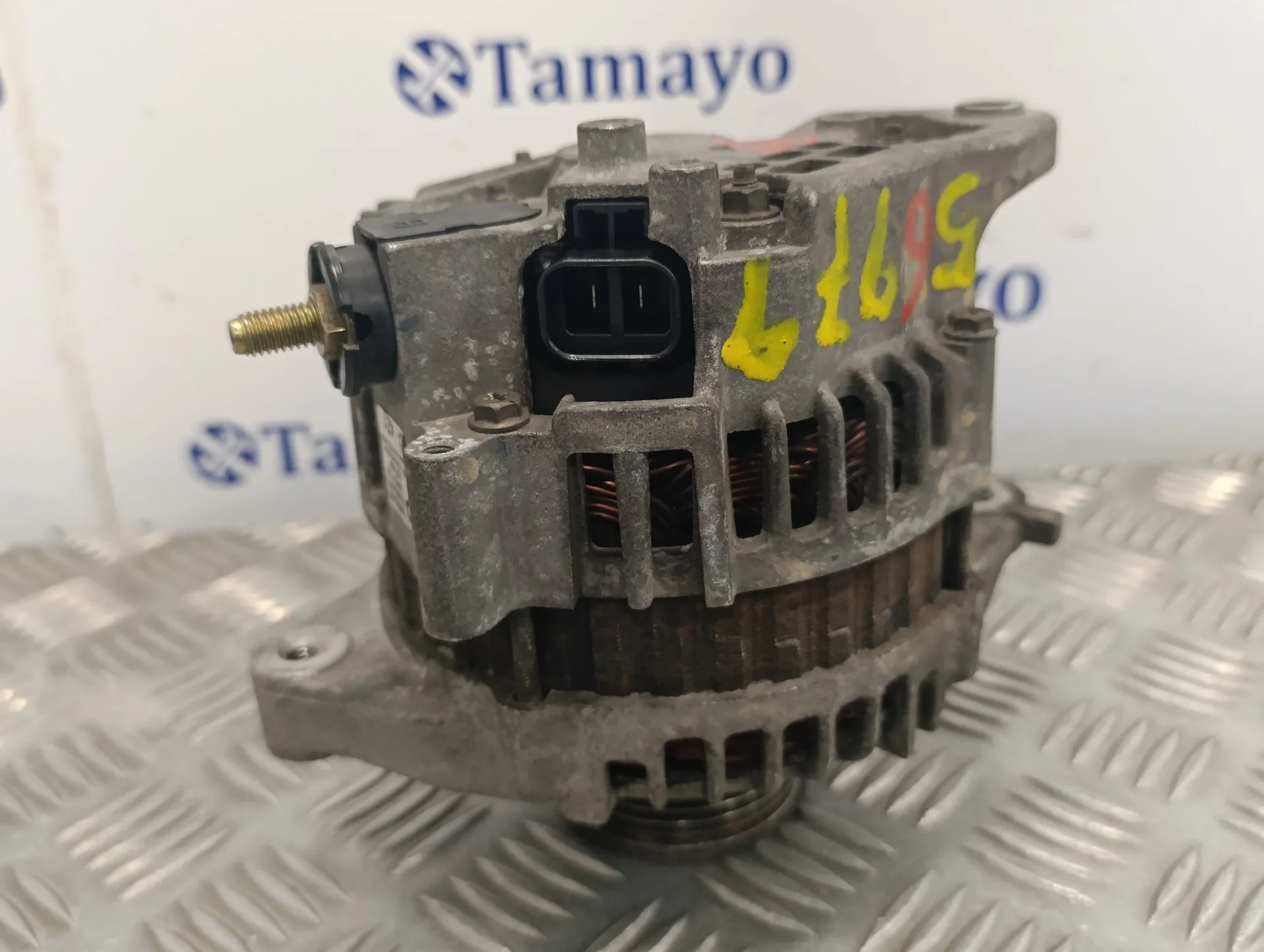 Alternador para Nissan Almera (N16/E)