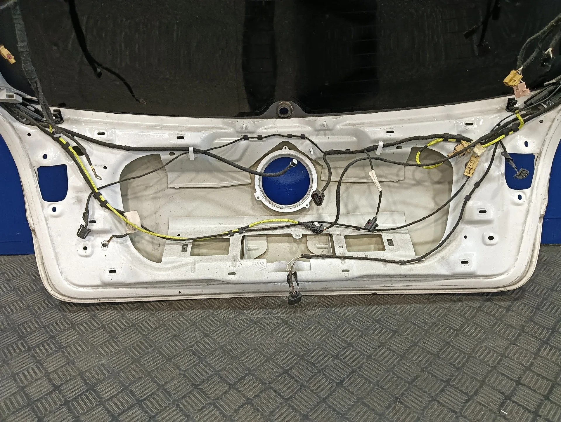Porton Trasero para Volkswagen Golf V Berlina (1K1)
