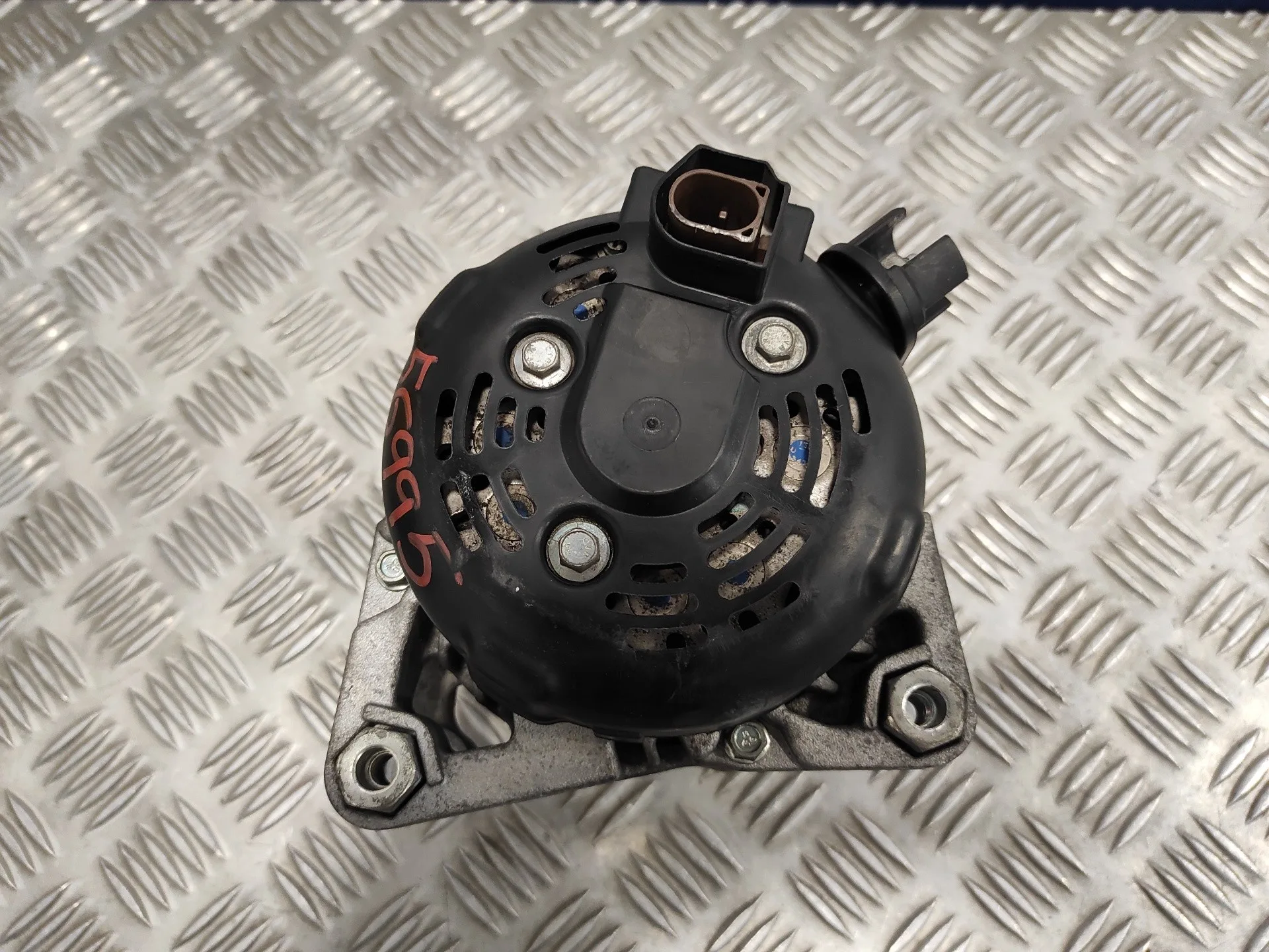Alternador para Ford C-Max (Ceu)