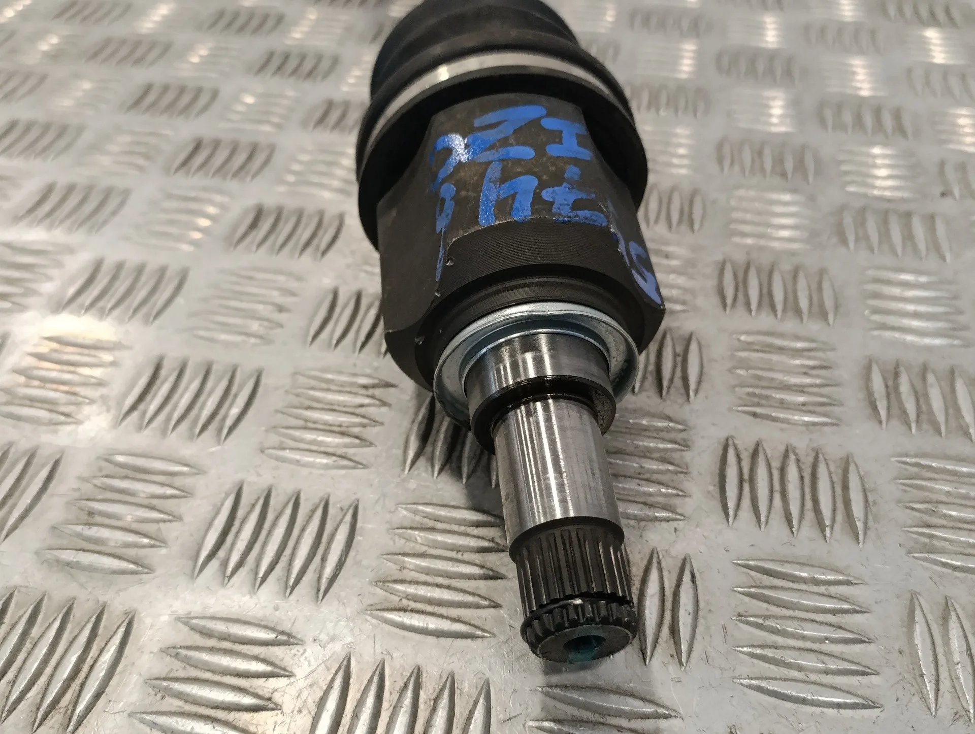 Transmision Delantera Izquierda para Mercedes-Benz Clase A (W169)