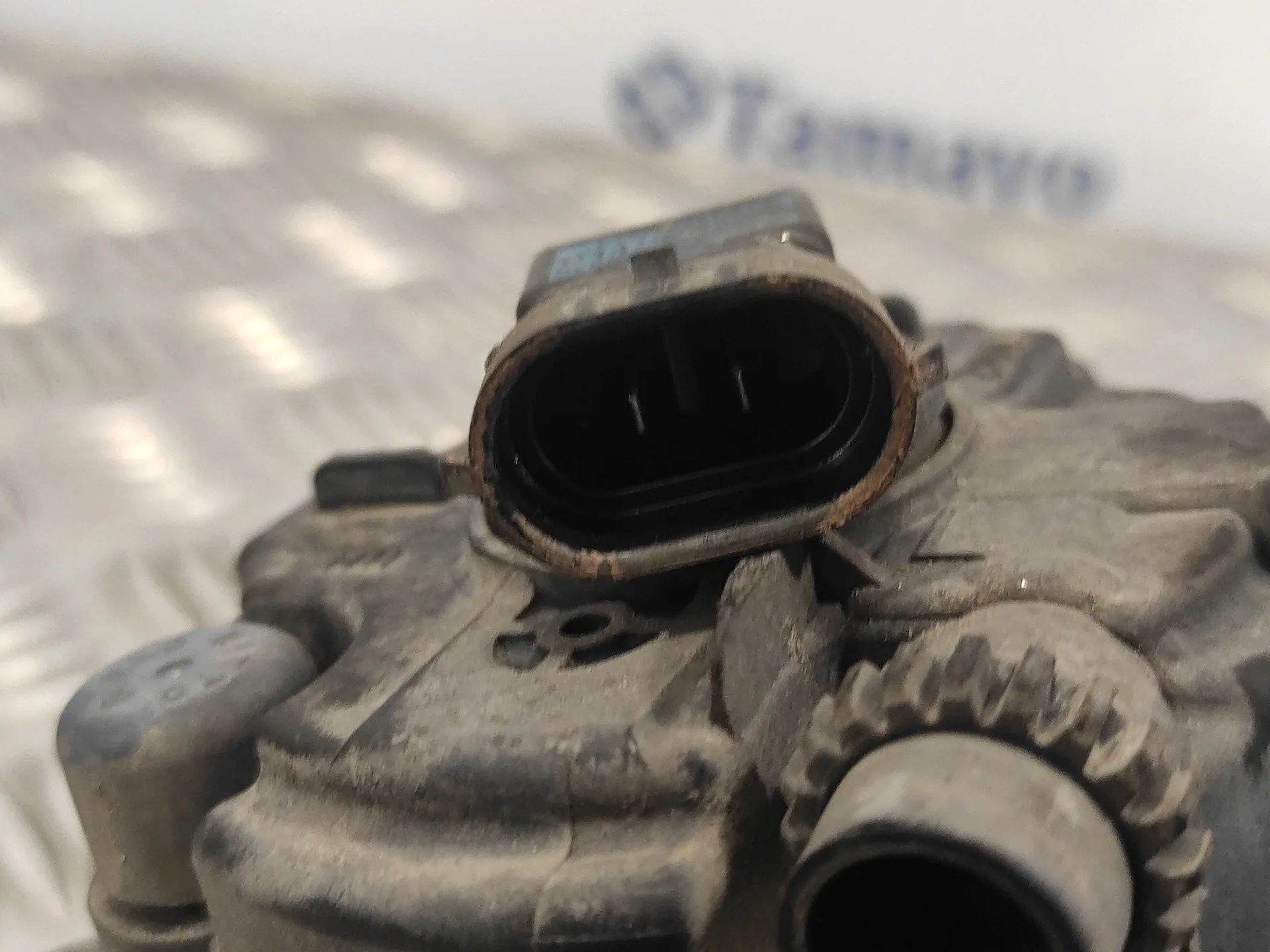 Faro Antiniebla Izquierdo para Toyota Avensis Berlina (T25)