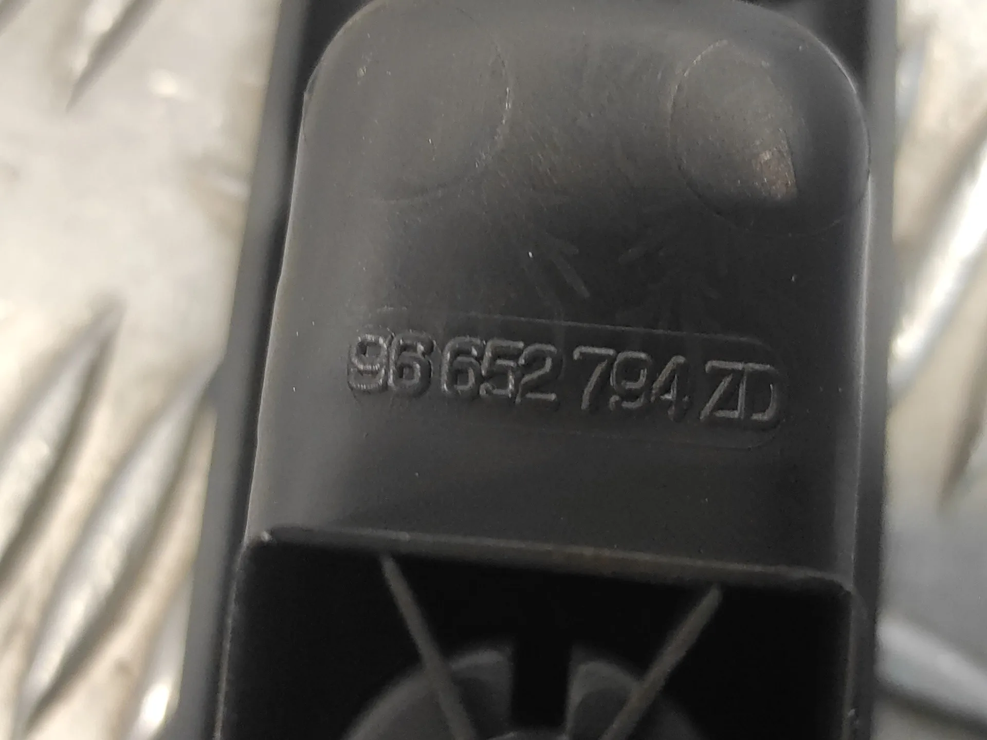 Mando Elevalunas Trasero Derecho para Peugeot 3008