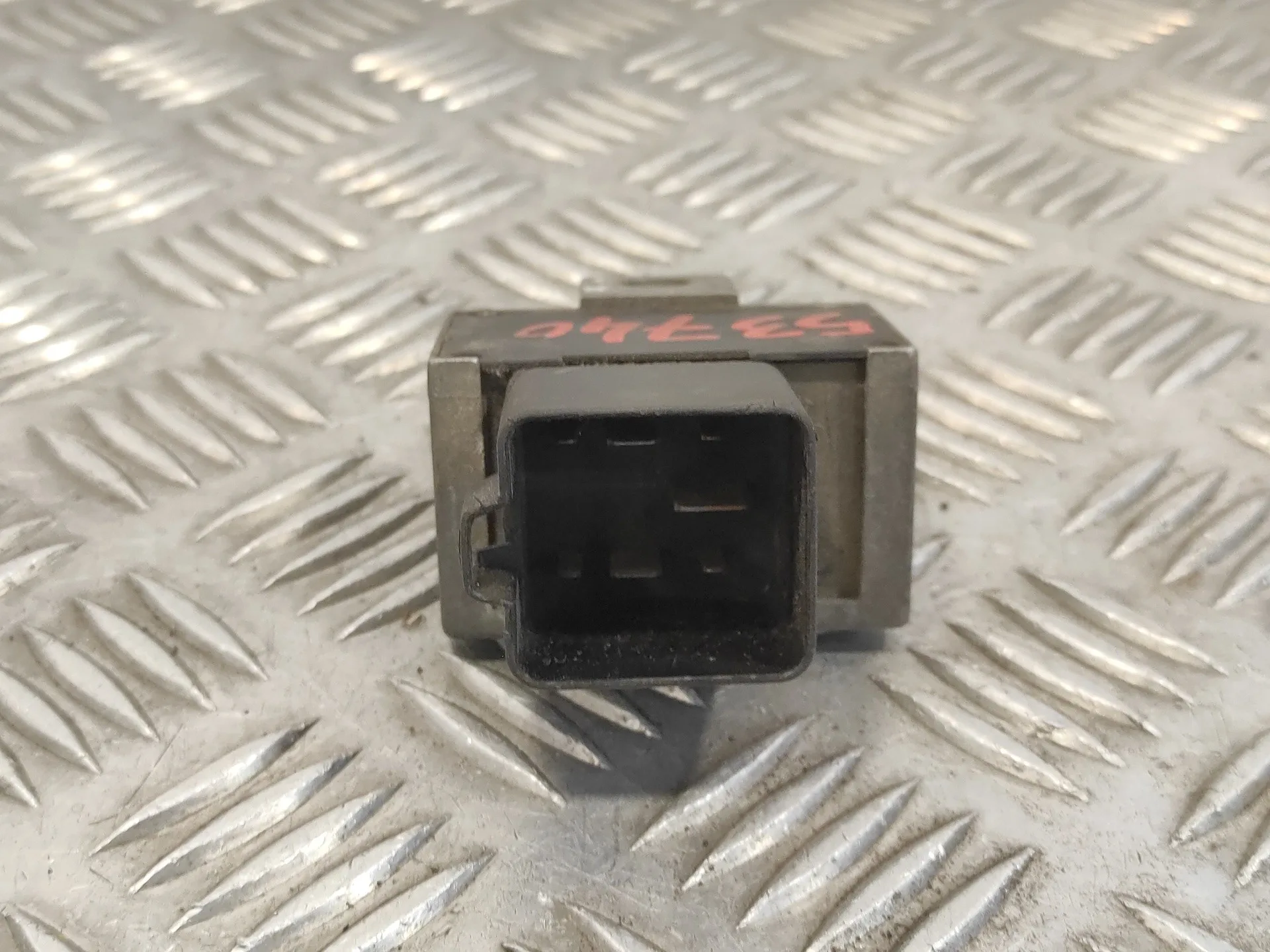 Caja Precalentamiento para Nissan Primera Berlina (P12)