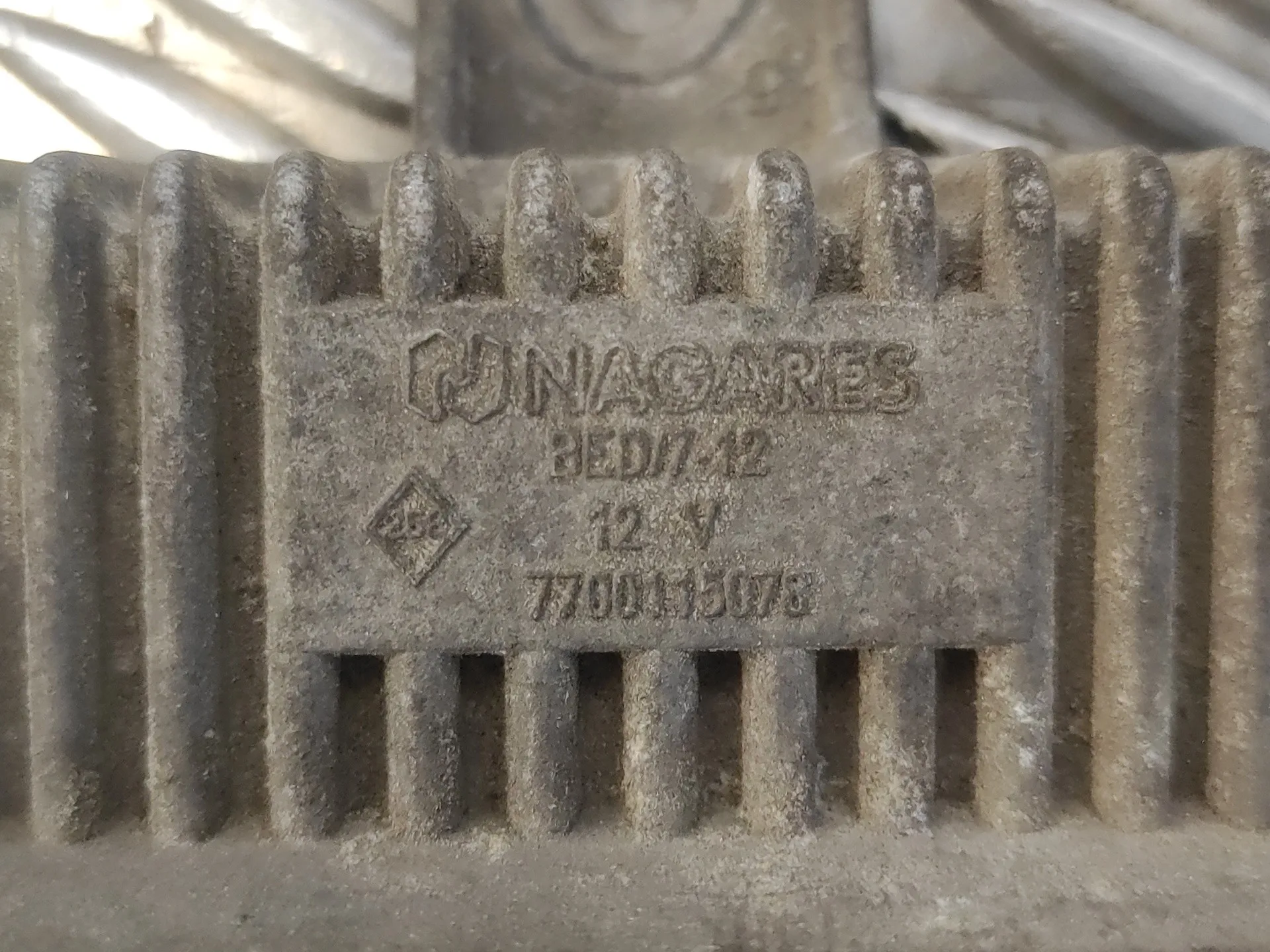 Caja Precalentamiento para Nissan Primera Berlina (P12)
