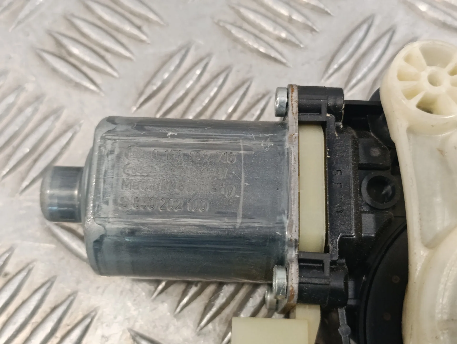 Elevalunas Delantero Derecho para Seat Leon (5F1)