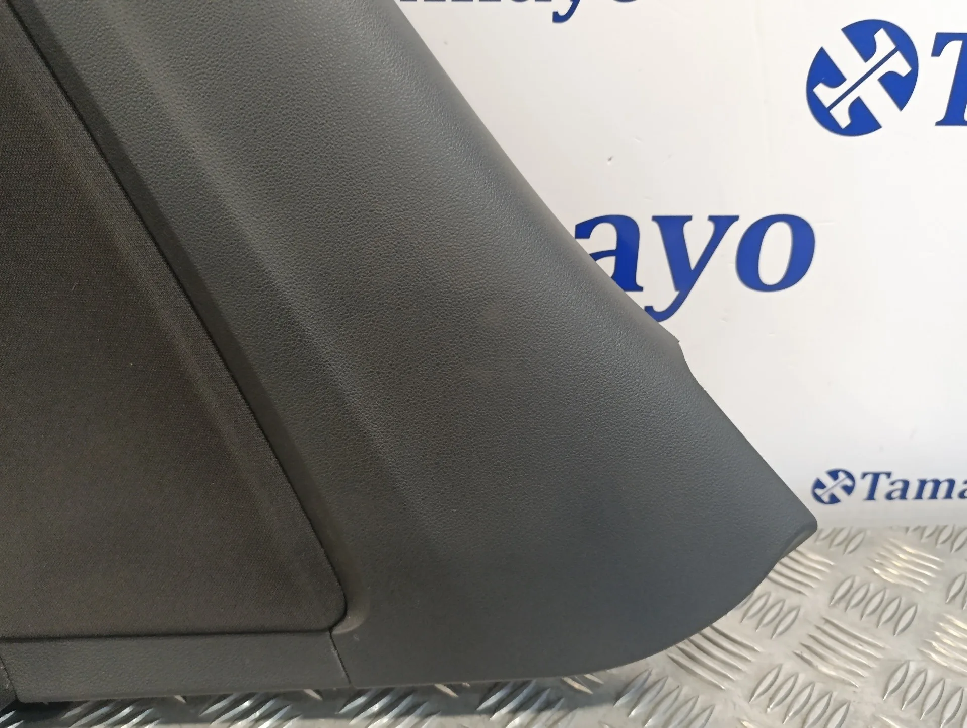Guarnecido Puerta Trasera Derecha para Seat Leon (5F1)