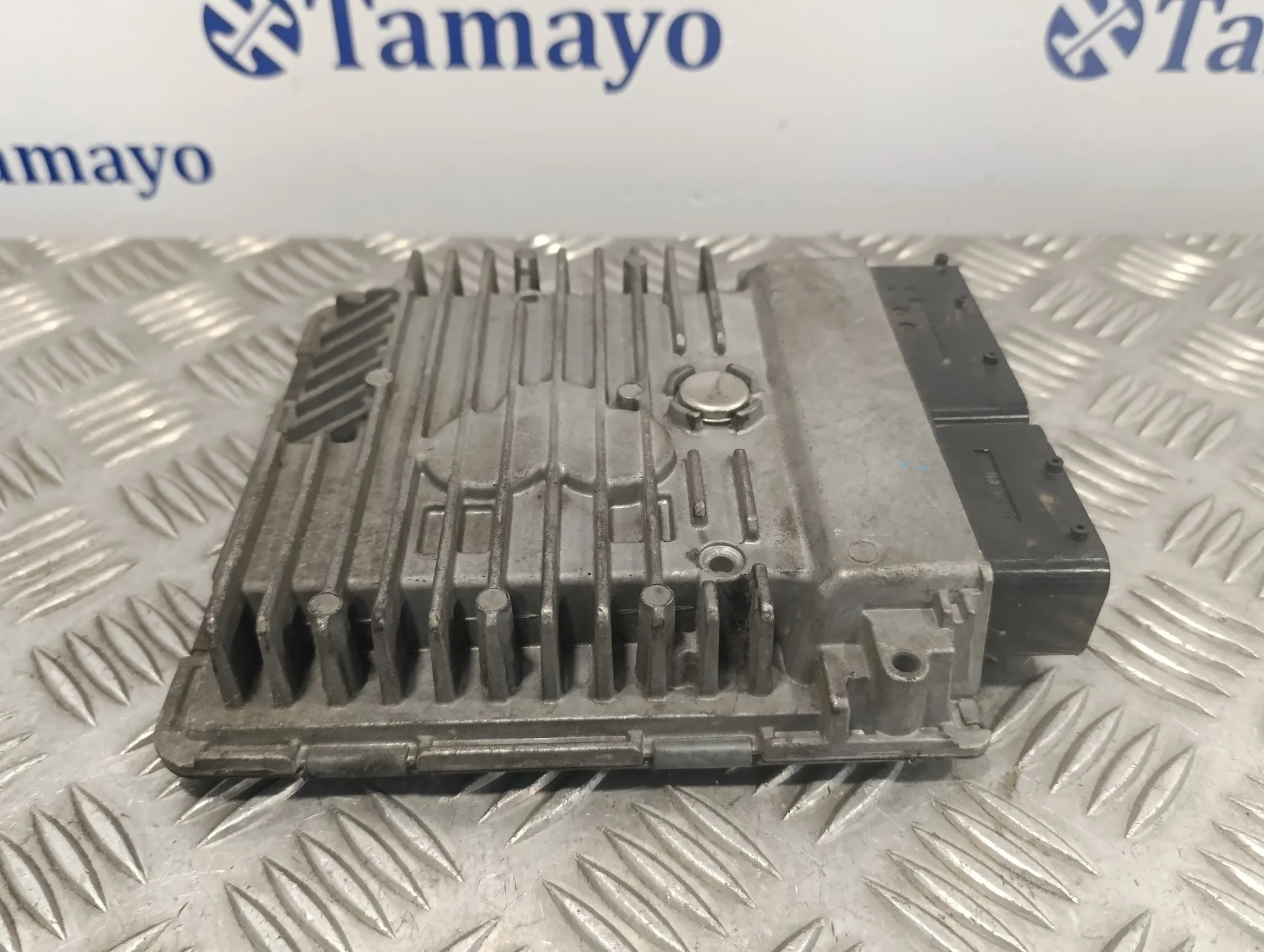Centralita Motor Uce para Seat Ibiza (6J5)