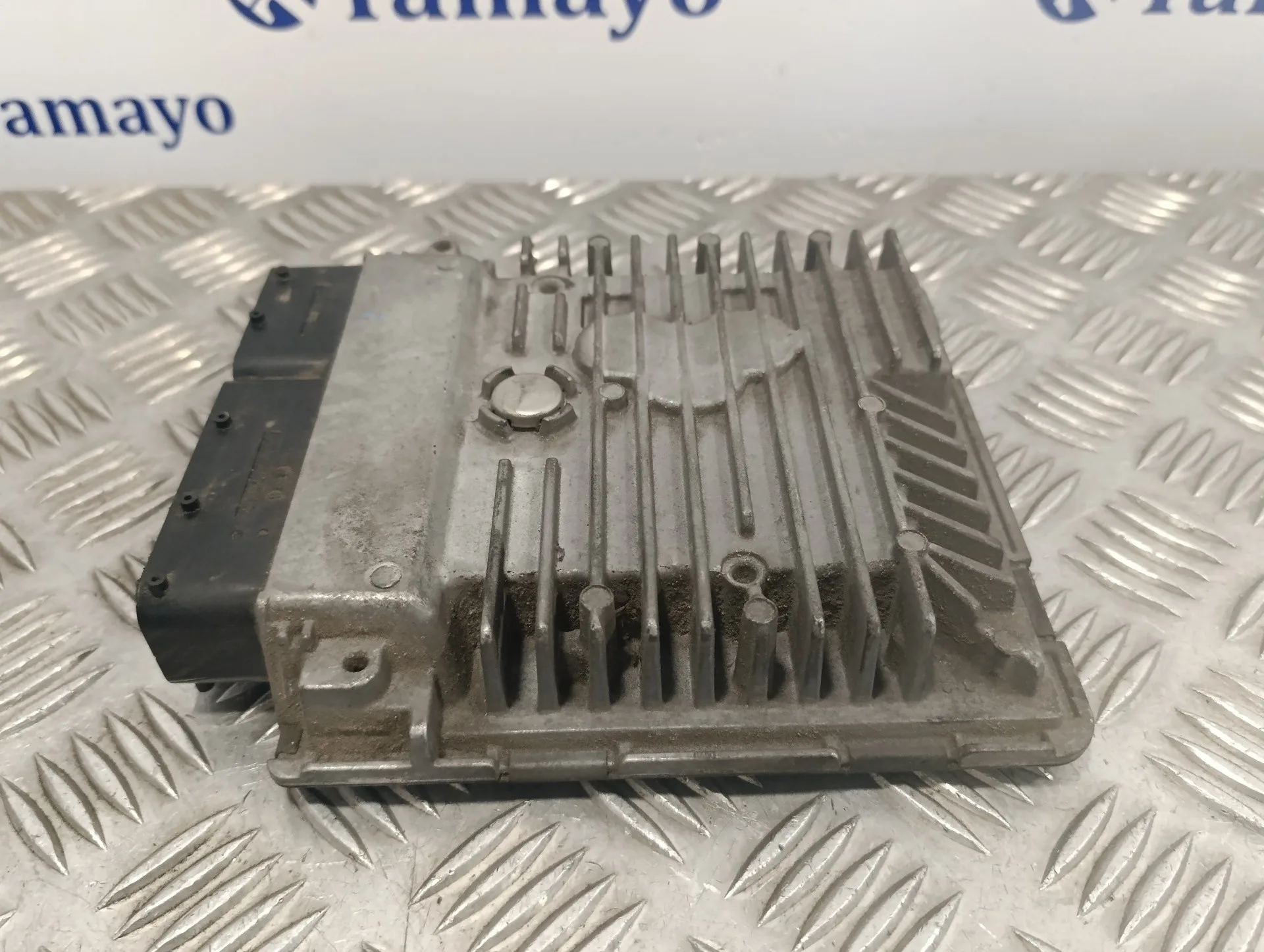 Centralita Motor Uce para Seat Ibiza (6J5)