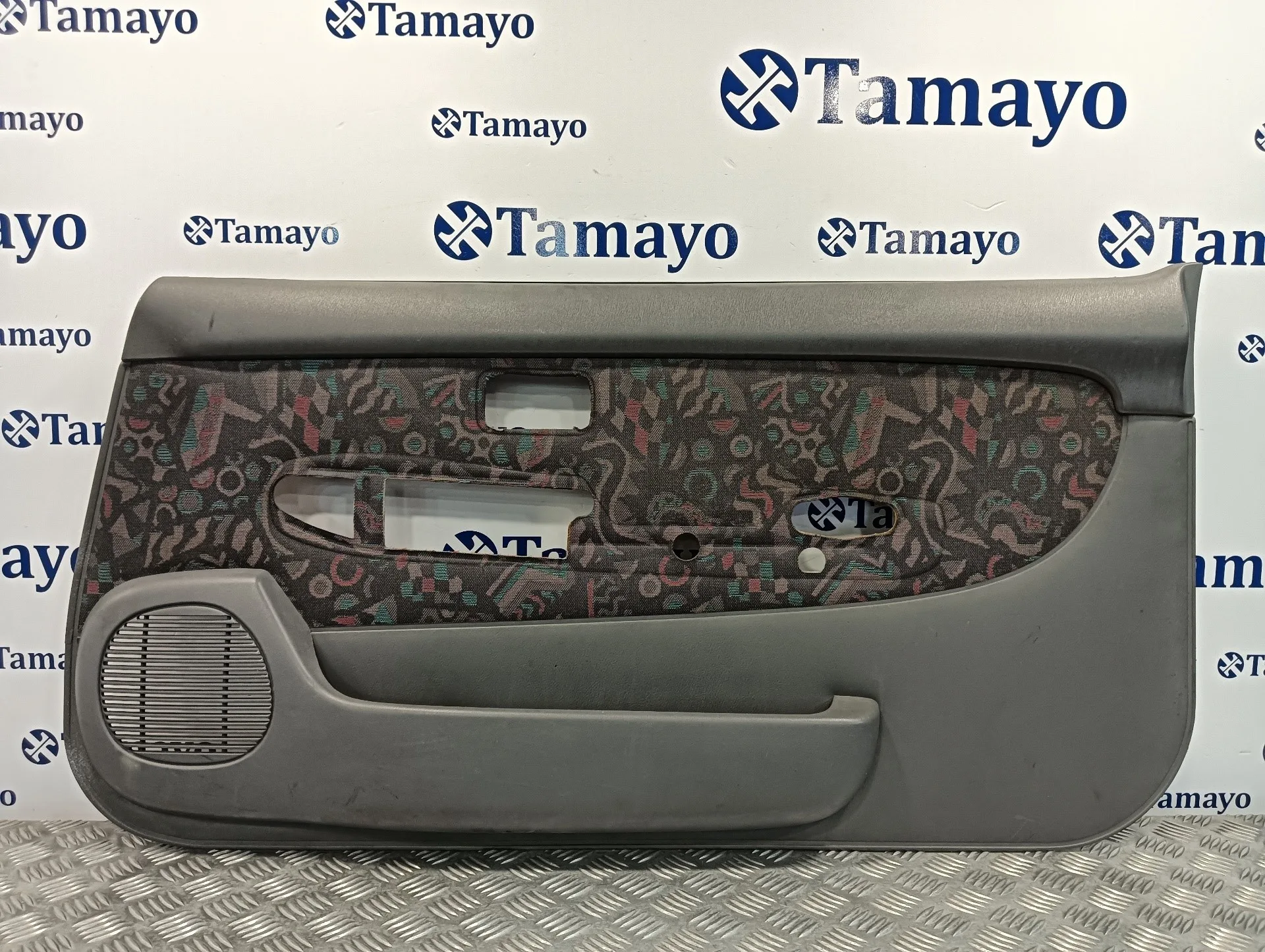 Guarnecido Puerta Delantera Izquierda para Nissan Micra (K11)