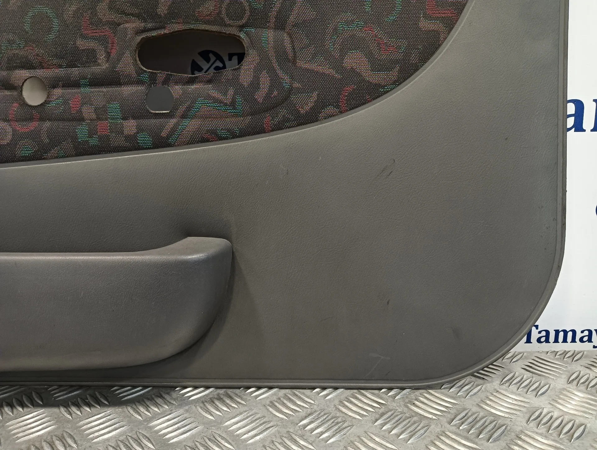 Guarnecido Puerta Delantera Izquierda para Nissan Micra (K11)