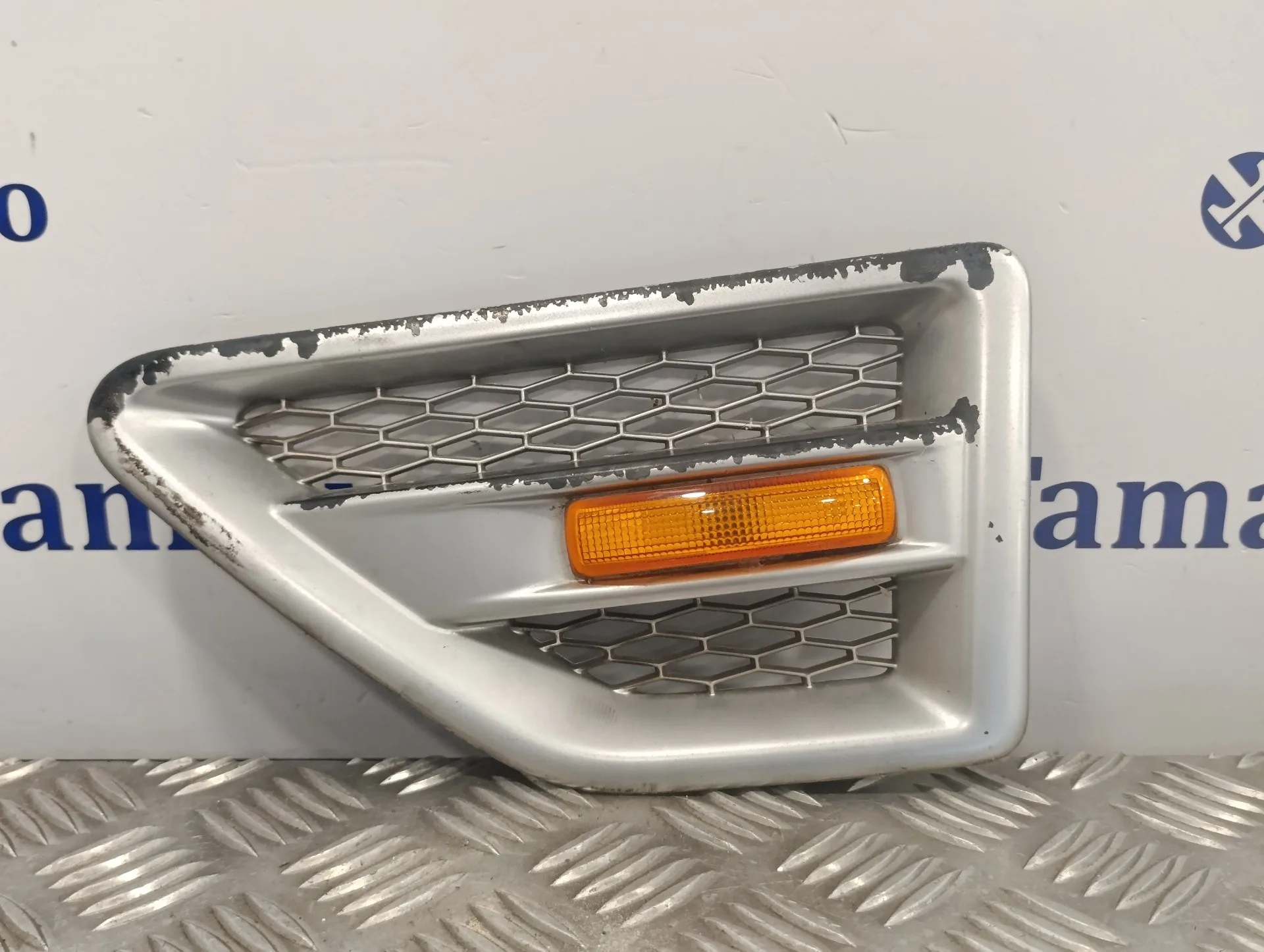 Moldura Exterior Delantera Izquierda para Land Rover Freelander (Lr2)