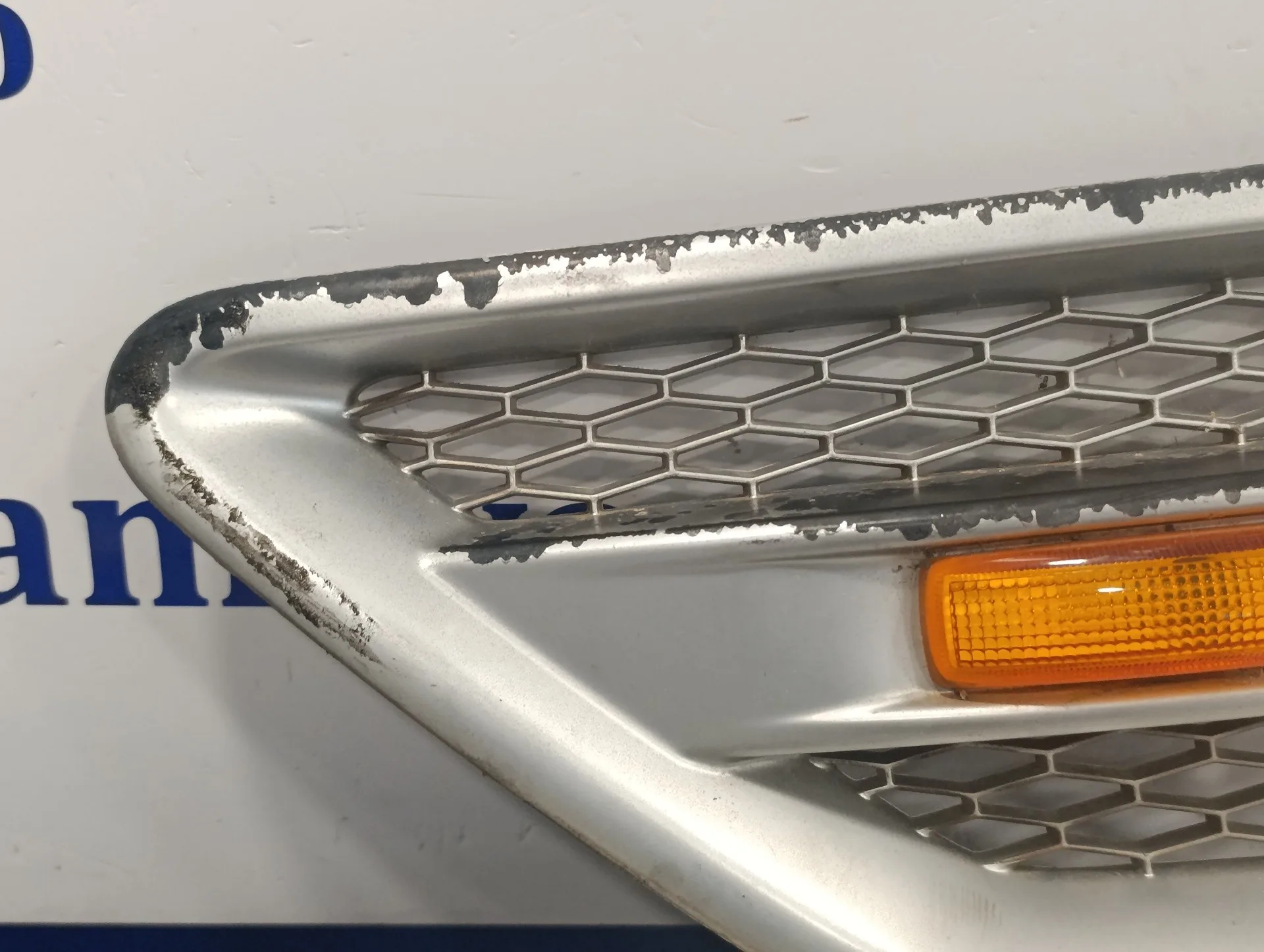Moldura Exterior Delantera Izquierda para Land Rover Freelander (Lr2)