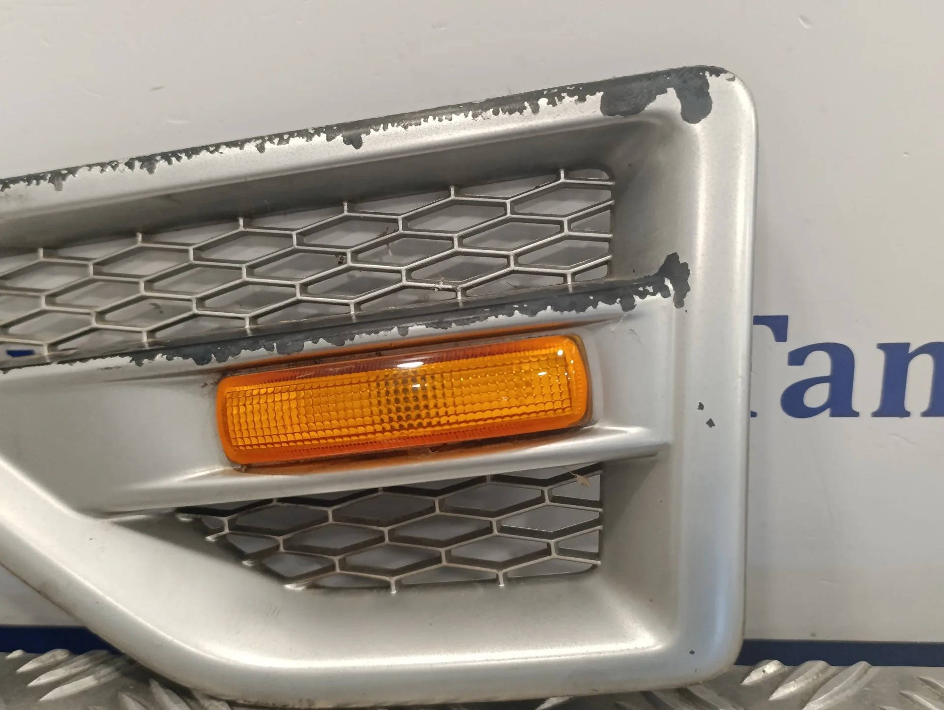 Moldura Exterior Delantera Izquierda para Land Rover Freelander (Lr2)